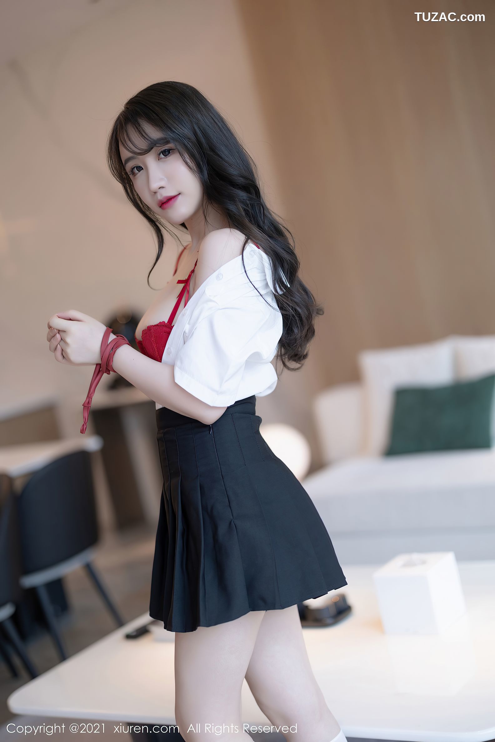 XiuRen秀人网-3960-Cherry绯月樱-深圳旅拍JK制服性感内衣-2021.09.16