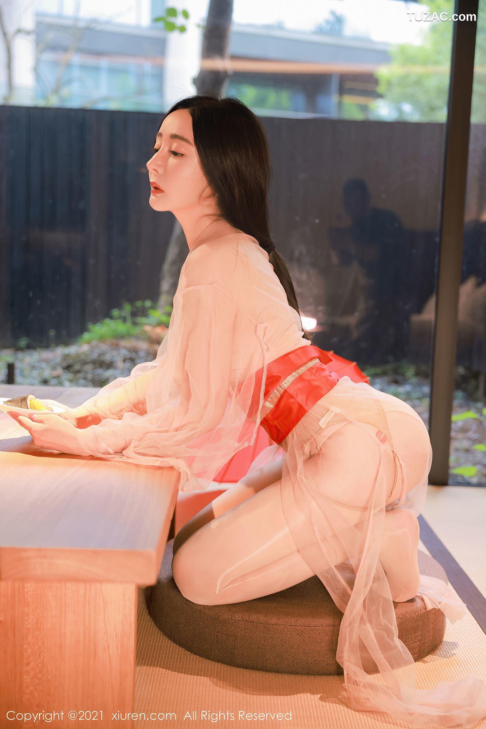 XiuRen秀人网-4002-允爾-高薪招兼职剧情主题诱人视觉盛宴-2021.09.27