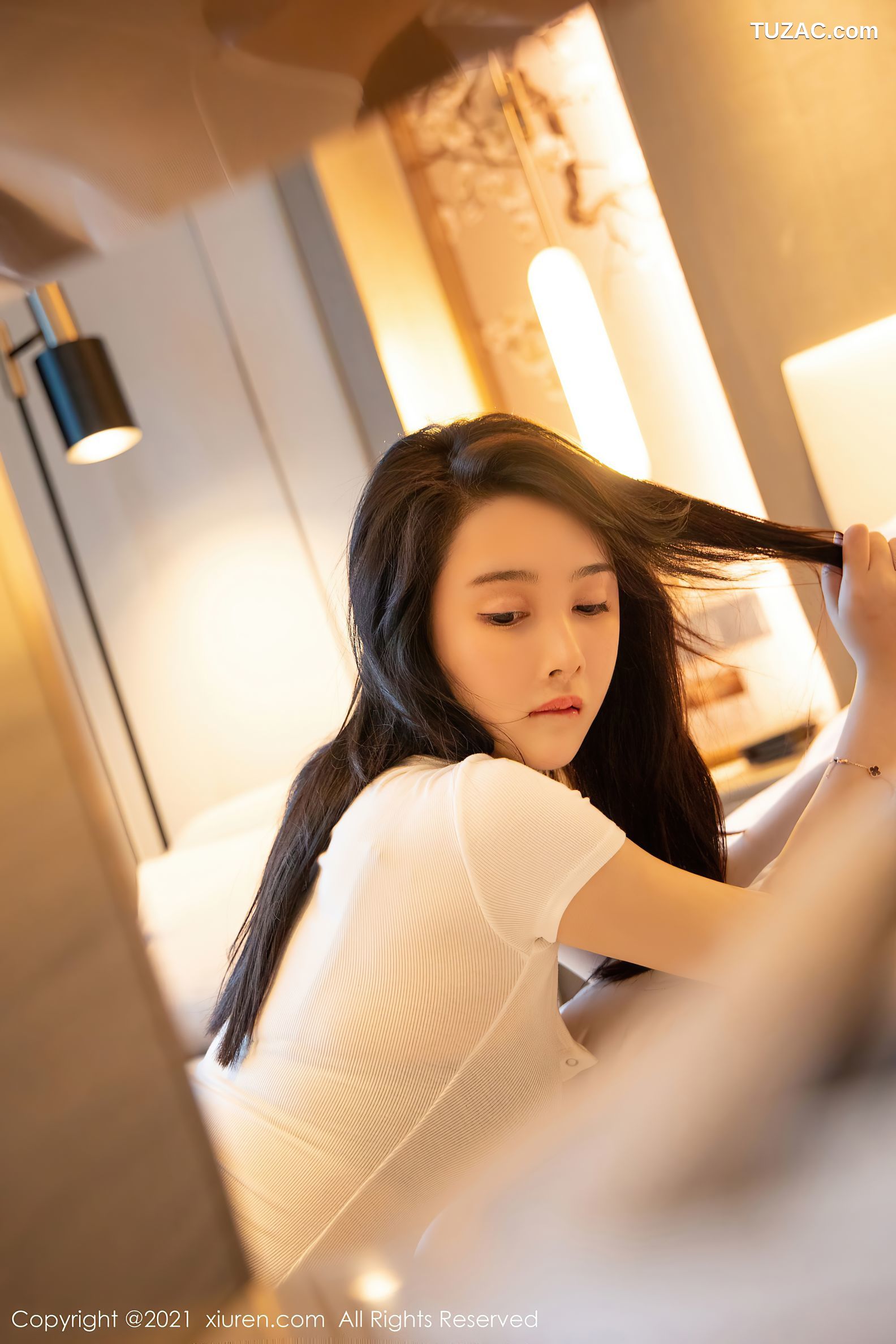 XiuRen秀人网-4016-Summer宝宝-白色高开叉连体衣黑丝网袜-2021.09.29