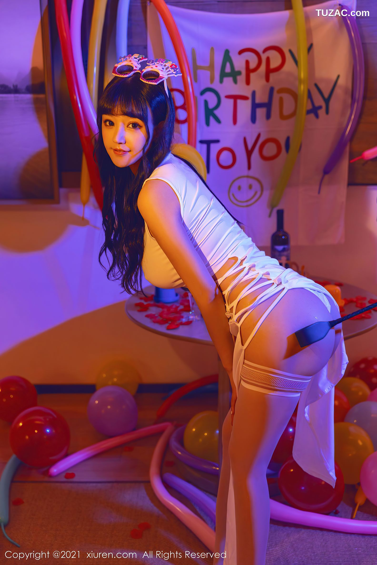 XiuRen秀人网-4025-王雨纯-朱可儿-生日party主题暗色灯光下-2021.09.30
