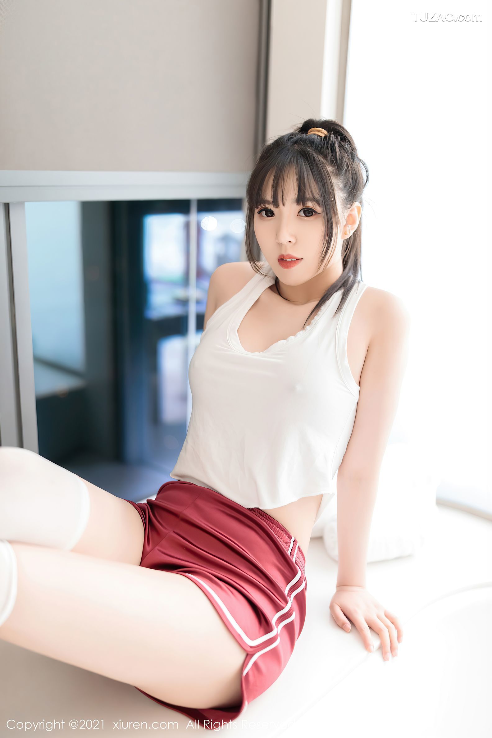 XiuRen秀人网-4030-小波多-居家女友服饰白背心红短裤-2021.10.08