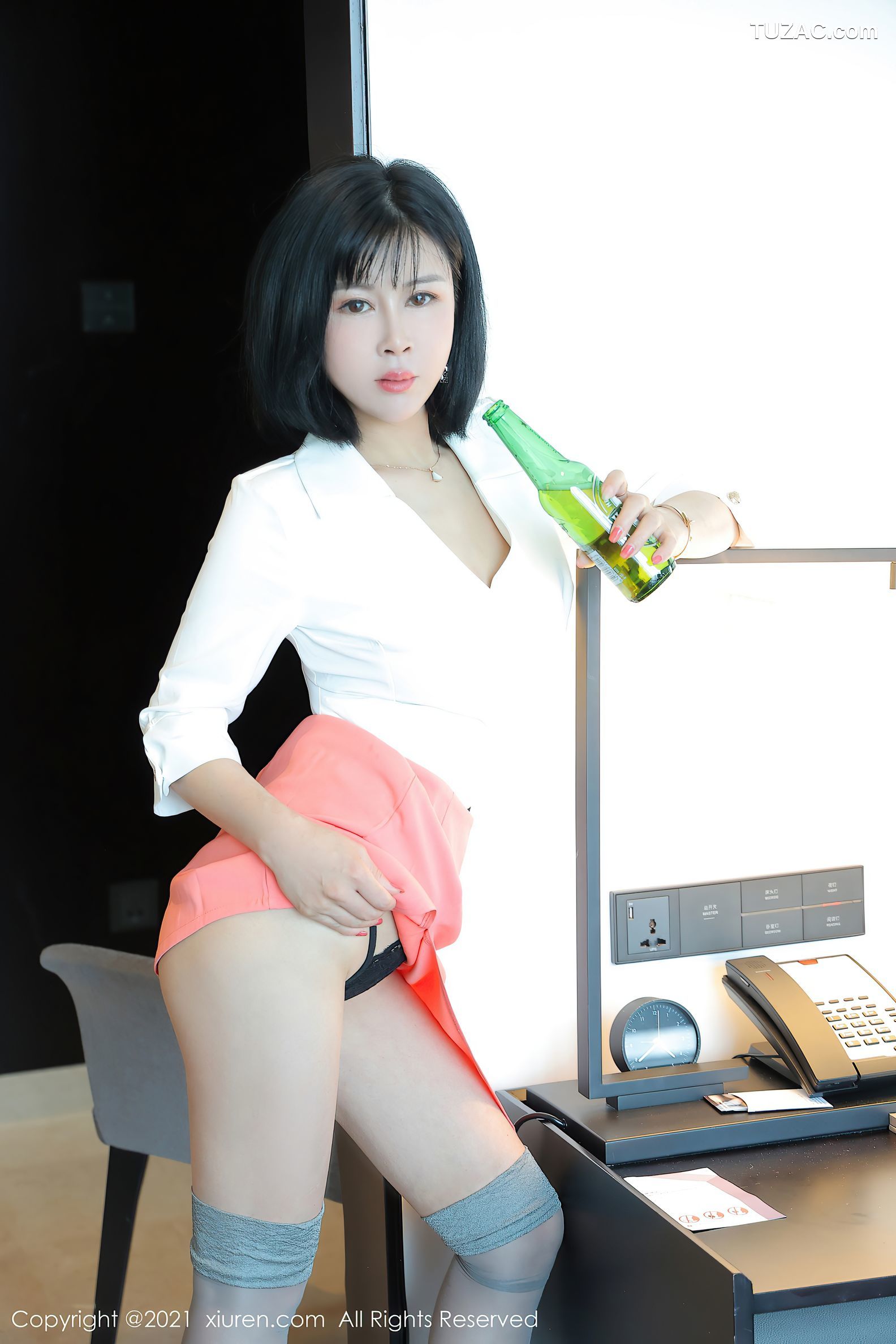 XiuRen秀人网-4047-乖乖小野喵-沈欢欣-性感姐妹花情趣服饰-2021.10.12