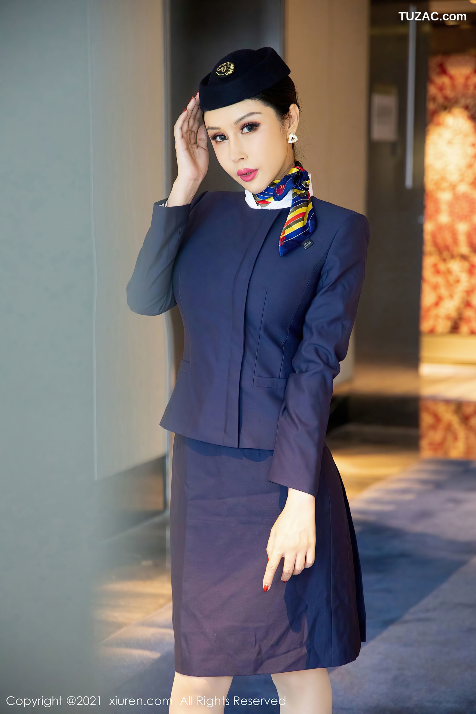 XiuRen秀人网-4050-田冰冰-三亚旅拍空姐制服主题蕾丝内衣肉丝-2021.10.12