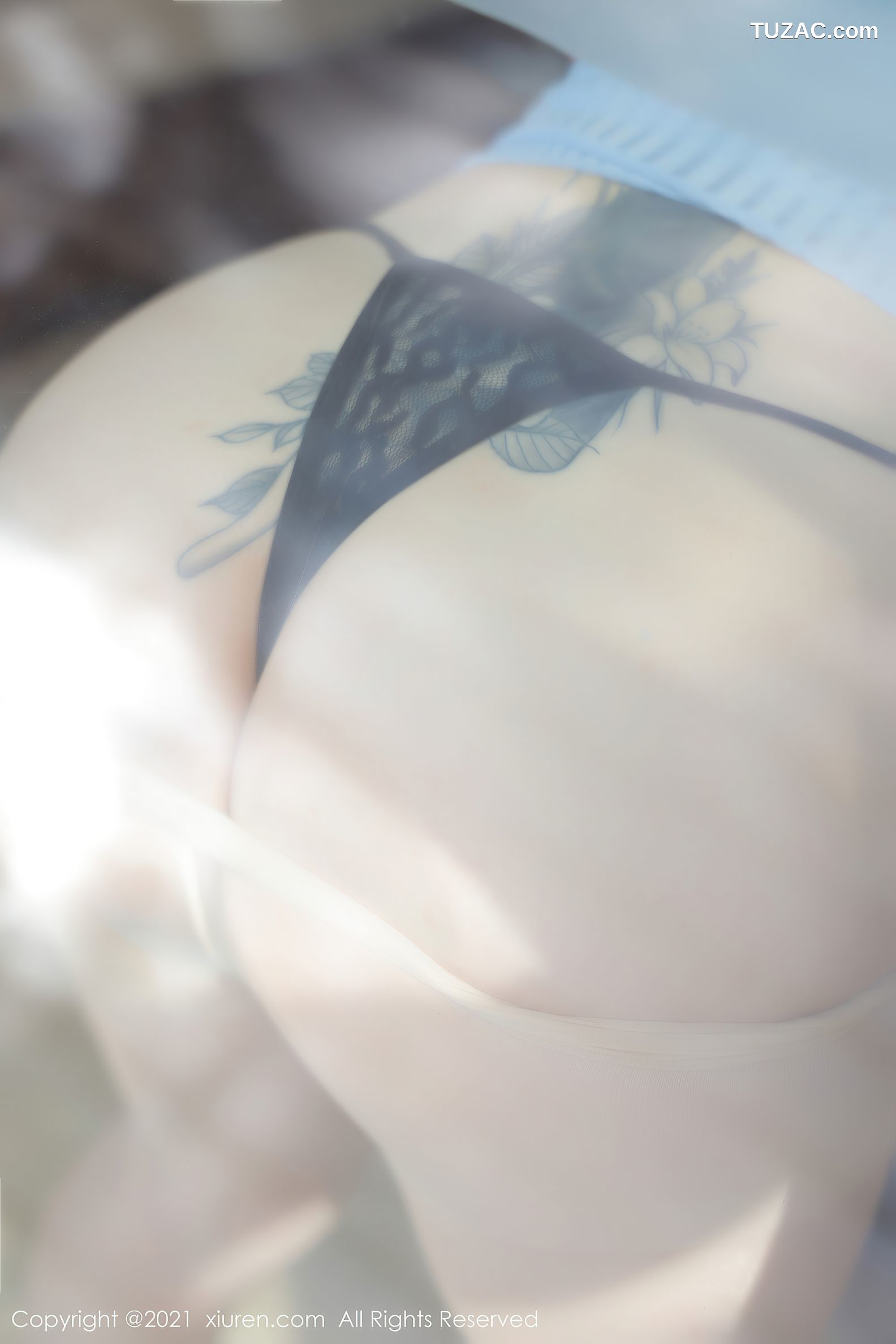 XiuRen秀人网-4057-美七Mia-浅蓝灰吊带裙肉丝-2021.10.13