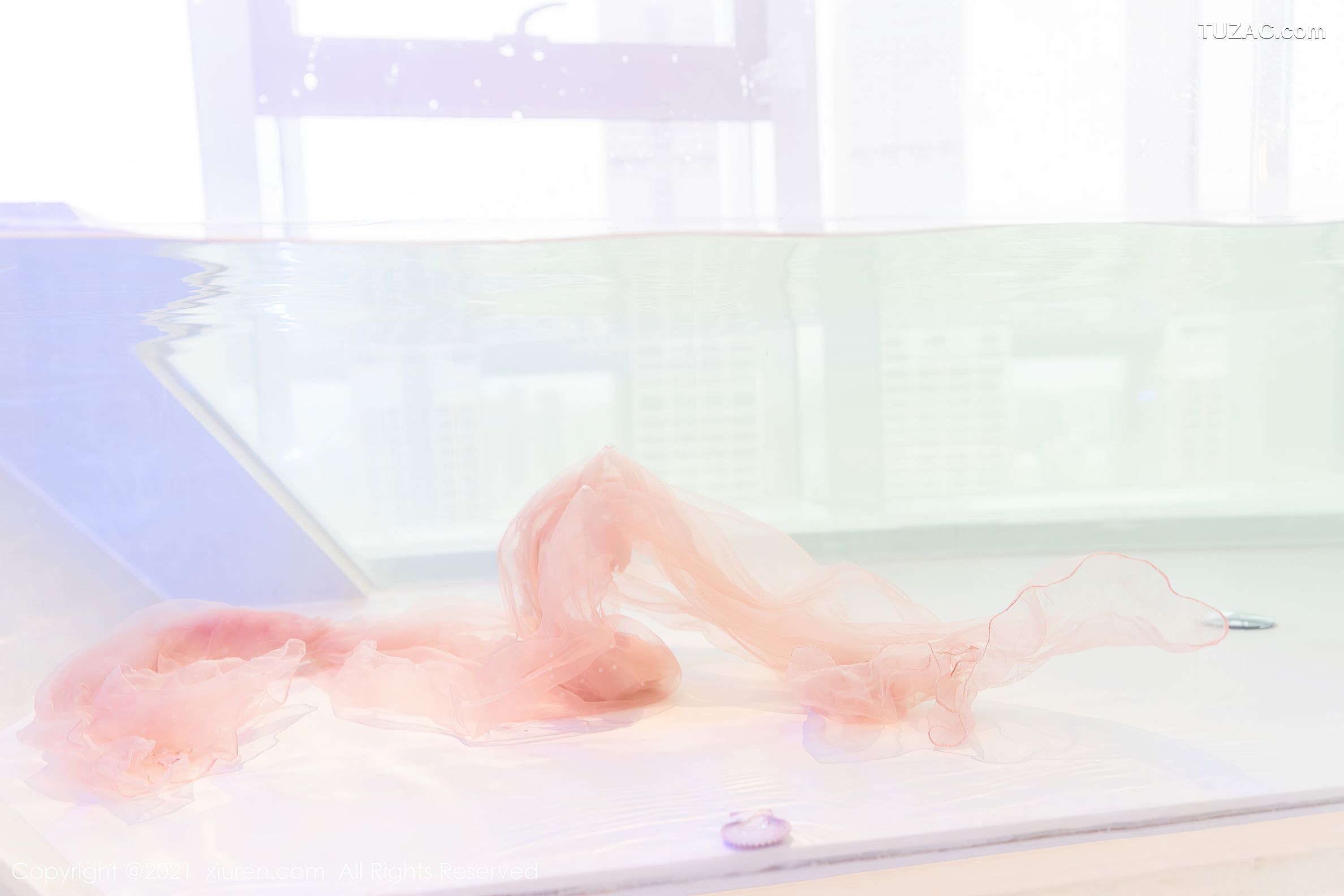 XiuRen秀人网-4103-允爾-绚丽多姿吊带袜傲人豪乳贝壳遮点-2021.10.22