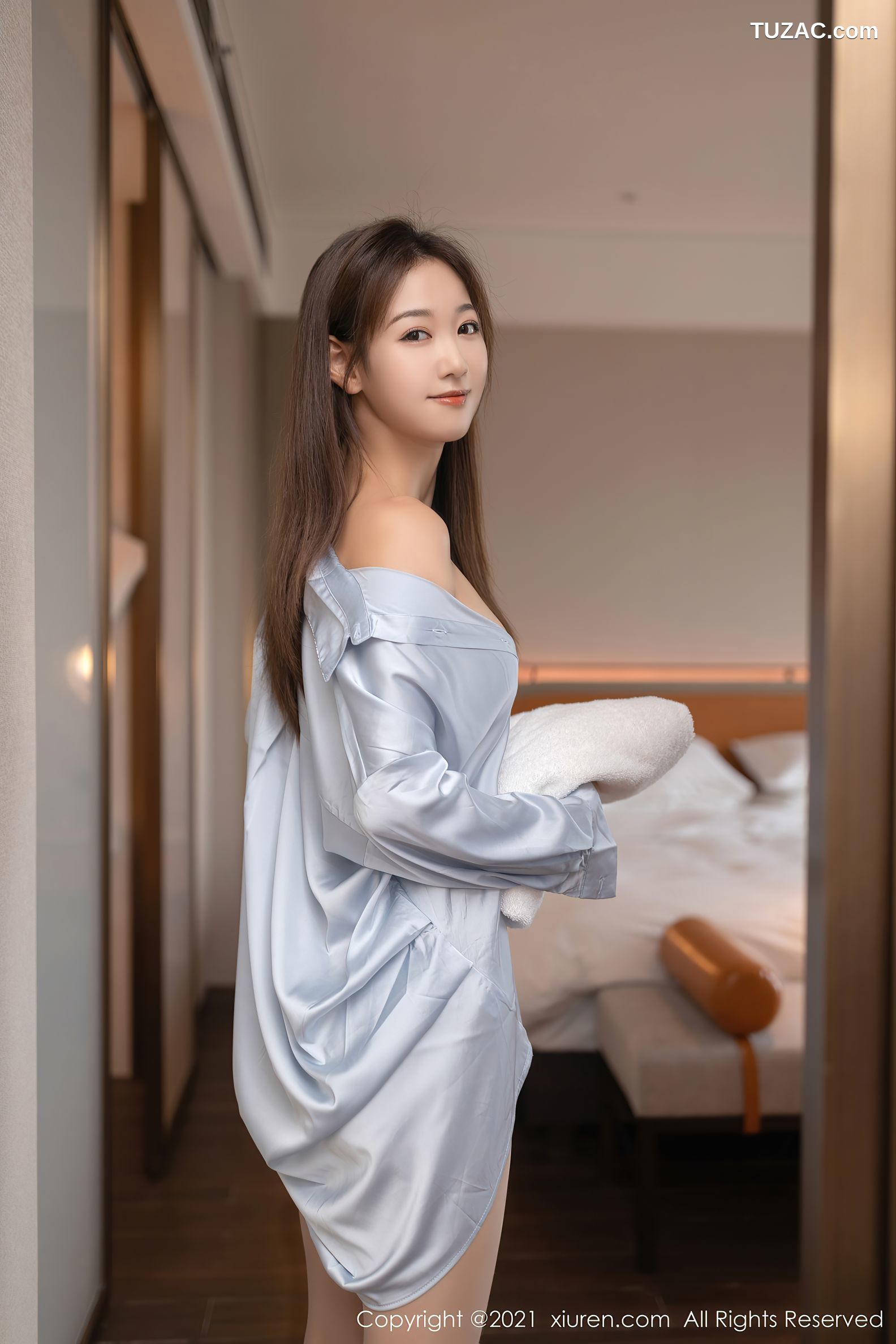 XiuRen秀人网-4120-唐安琪-江浙沪旅拍男友衬衫主题肉丝-2021.10.26