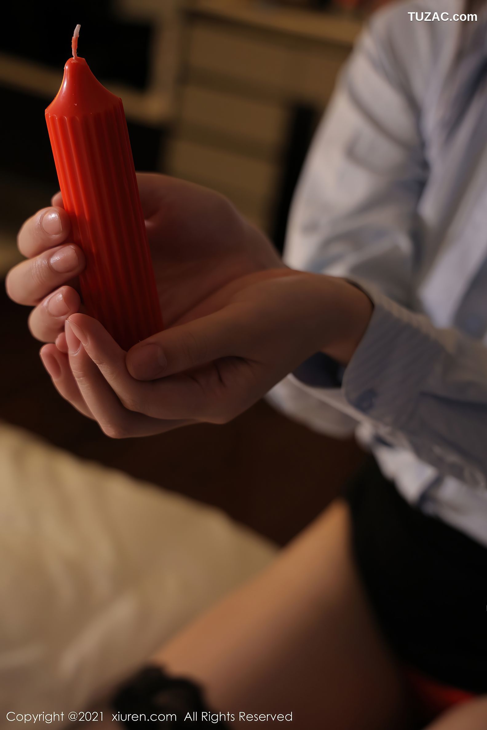 XiuRen秀人网-4132-Summer宝宝-经典职业OL主题撩黑短裙翘臀-2021.10.28