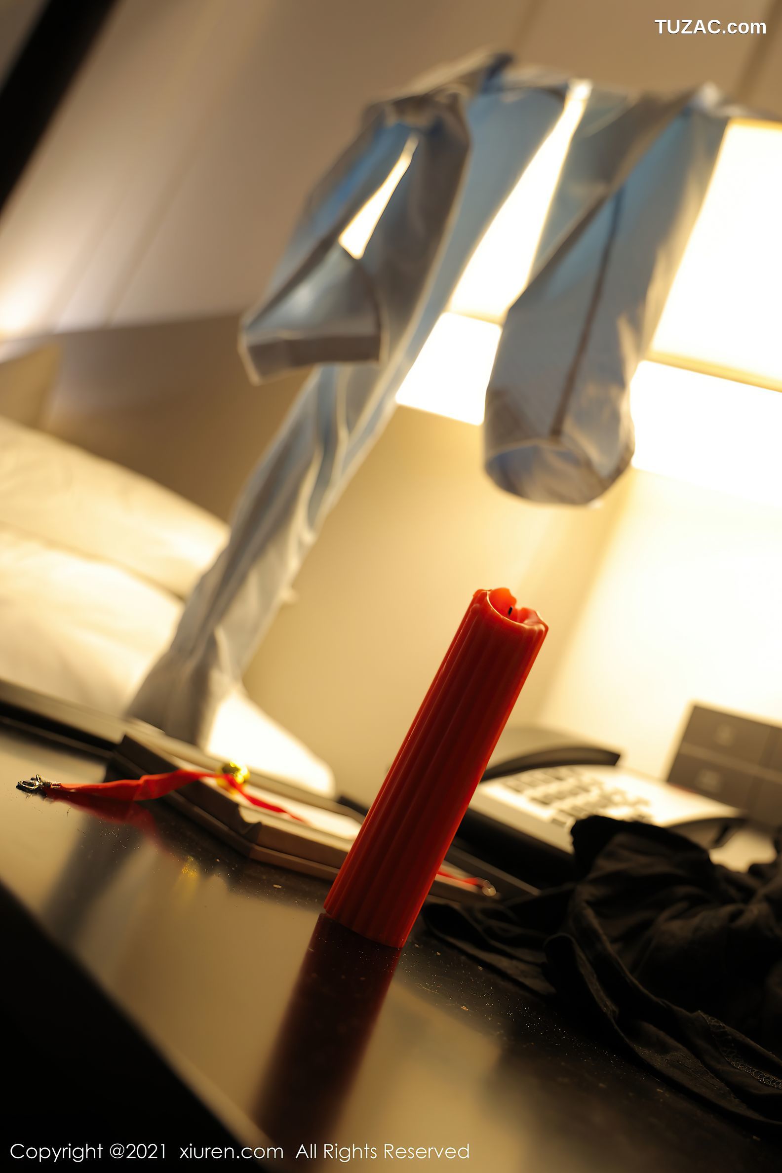 XiuRen秀人网-4132-Summer宝宝-经典职业OL主题撩黑短裙翘臀-2021.10.28