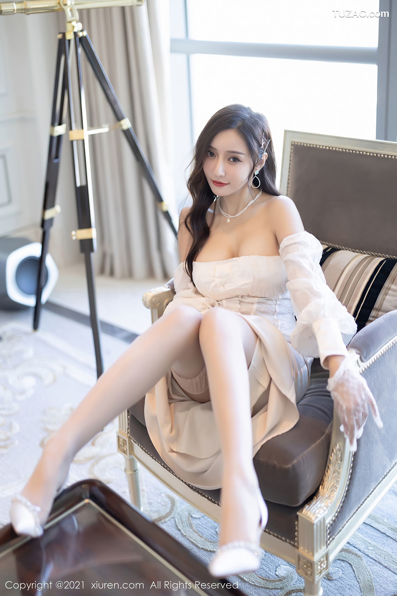 XiuRen秀人网-4136-王馨瑶Yanni-深圳旅拍-百变多姿服饰-2021.10.28