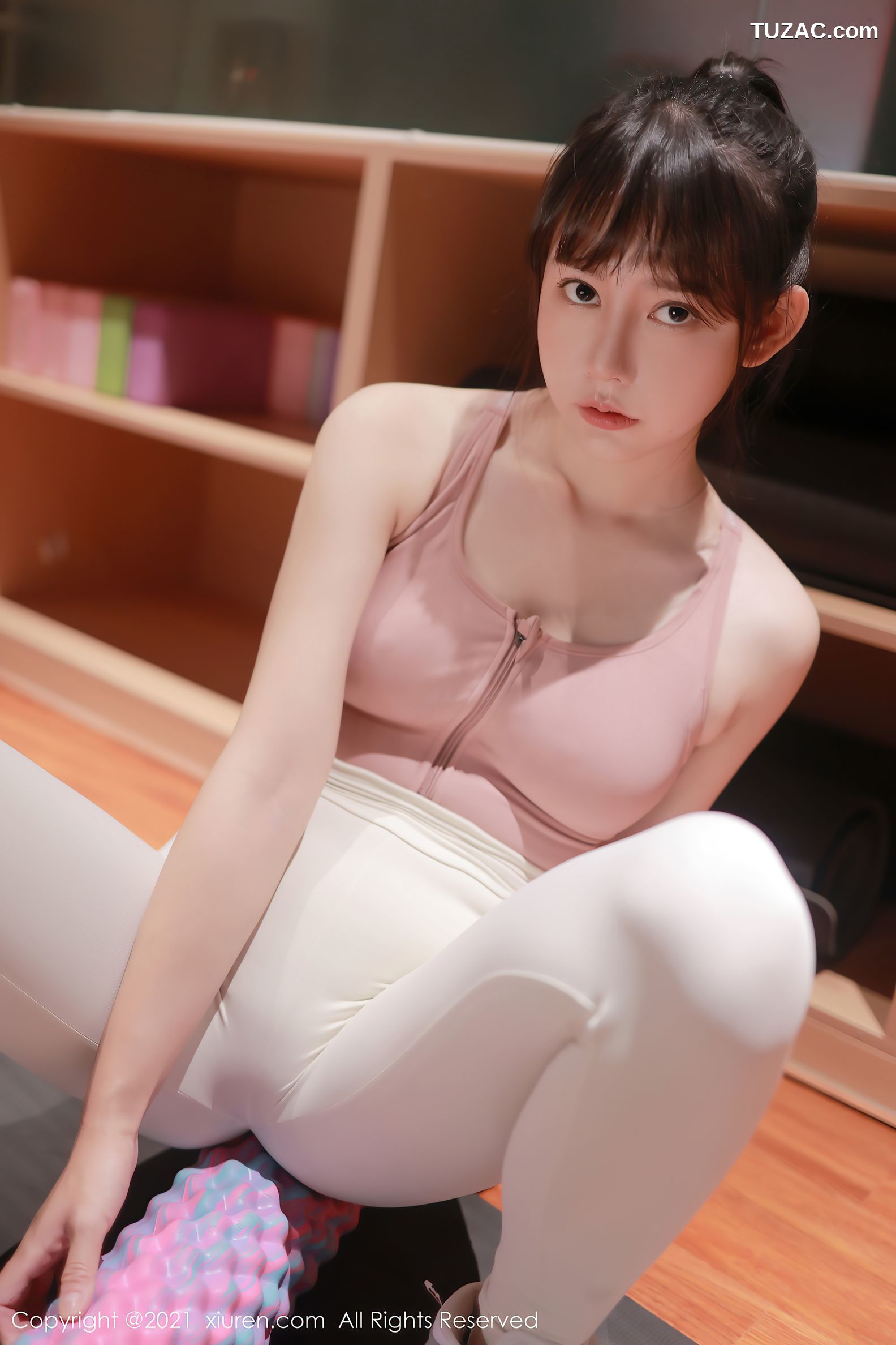 XiuRen秀人网-4137-韩希蕾-健身房性感运动内衣紧身-2021.10.29