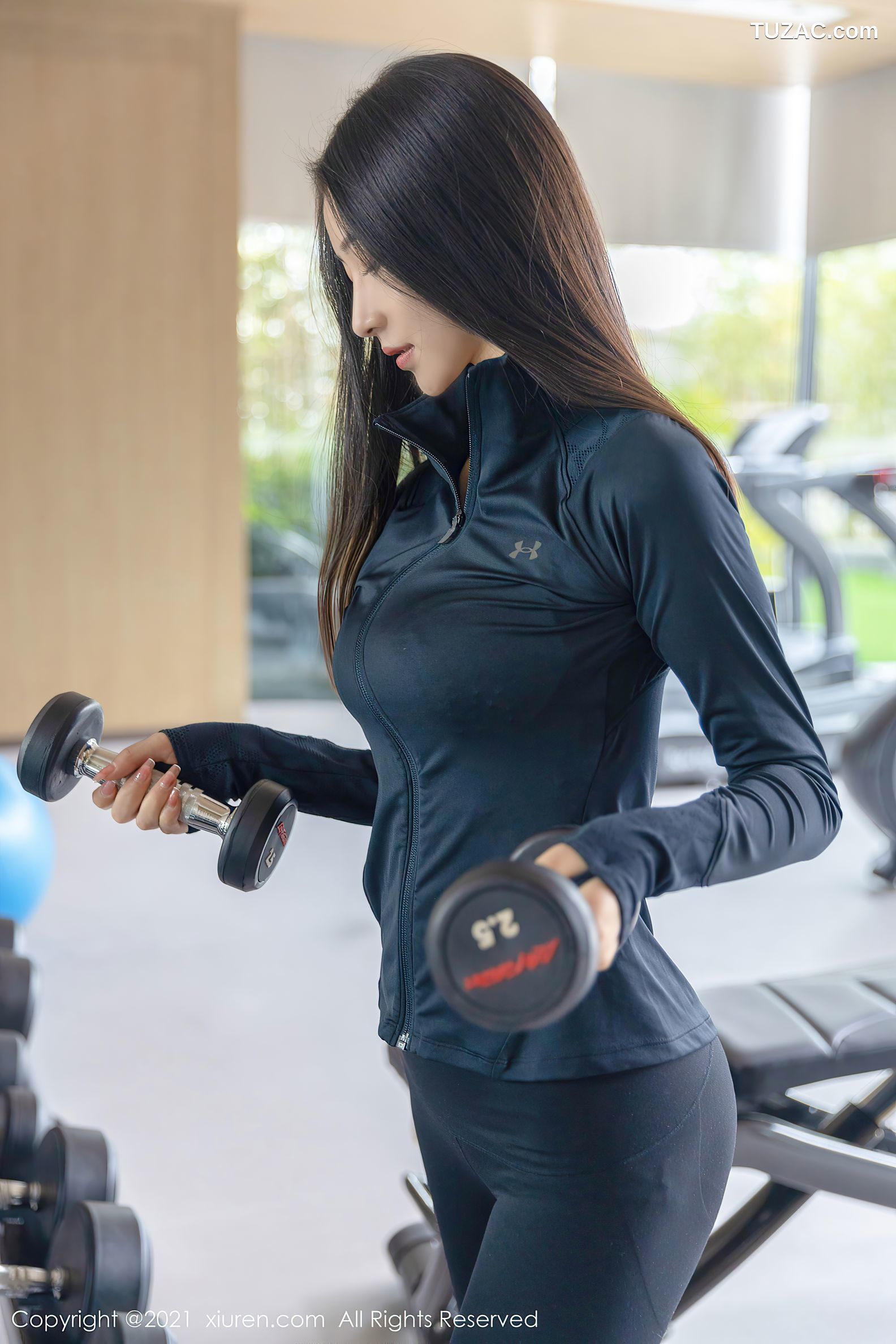 XiuRen秀人网-4140-熊小诺-成都旅拍剧情镜头健身房运动服-2021.10.29