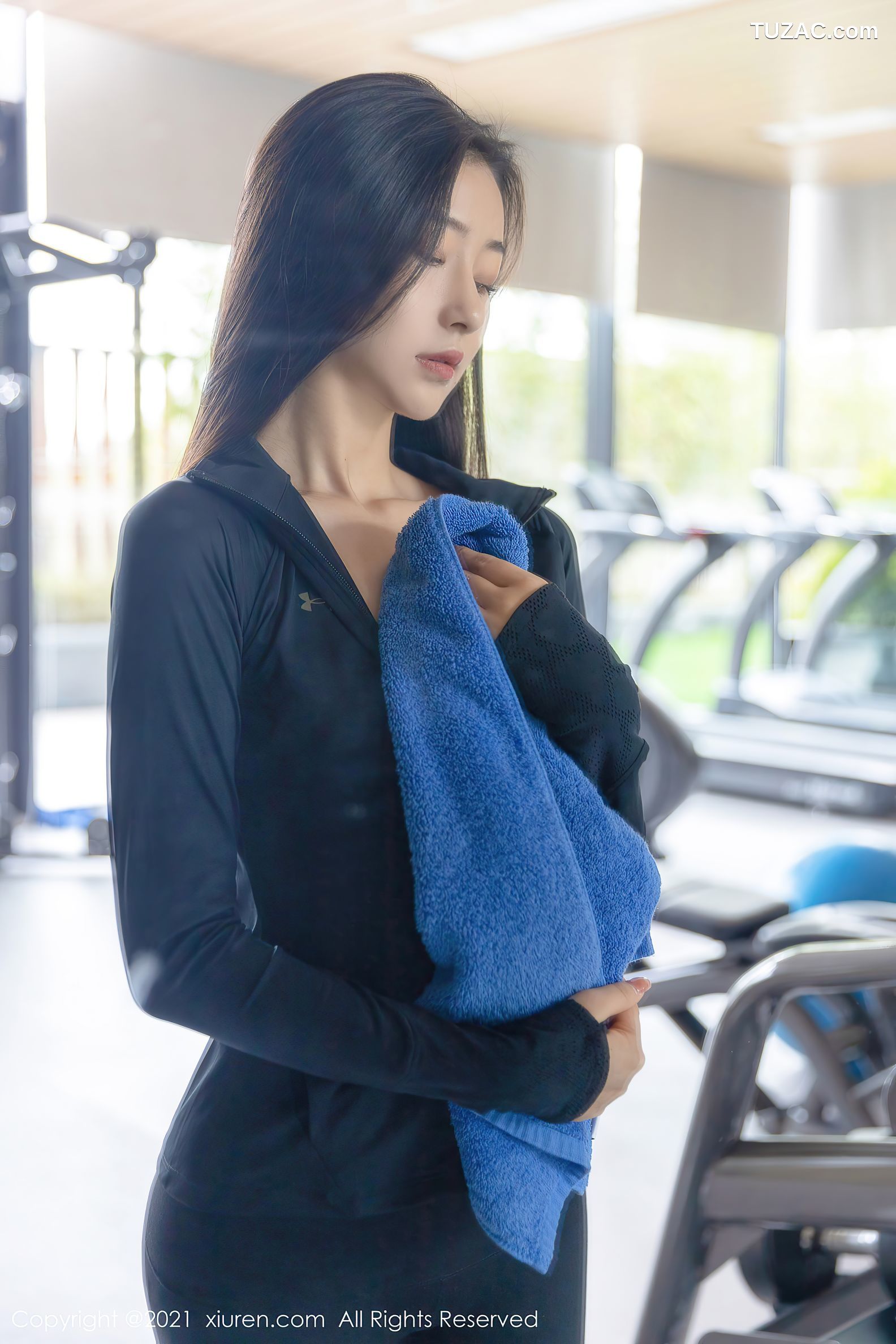 XiuRen秀人网-4140-熊小诺-成都旅拍剧情镜头健身房运动服-2021.10.29