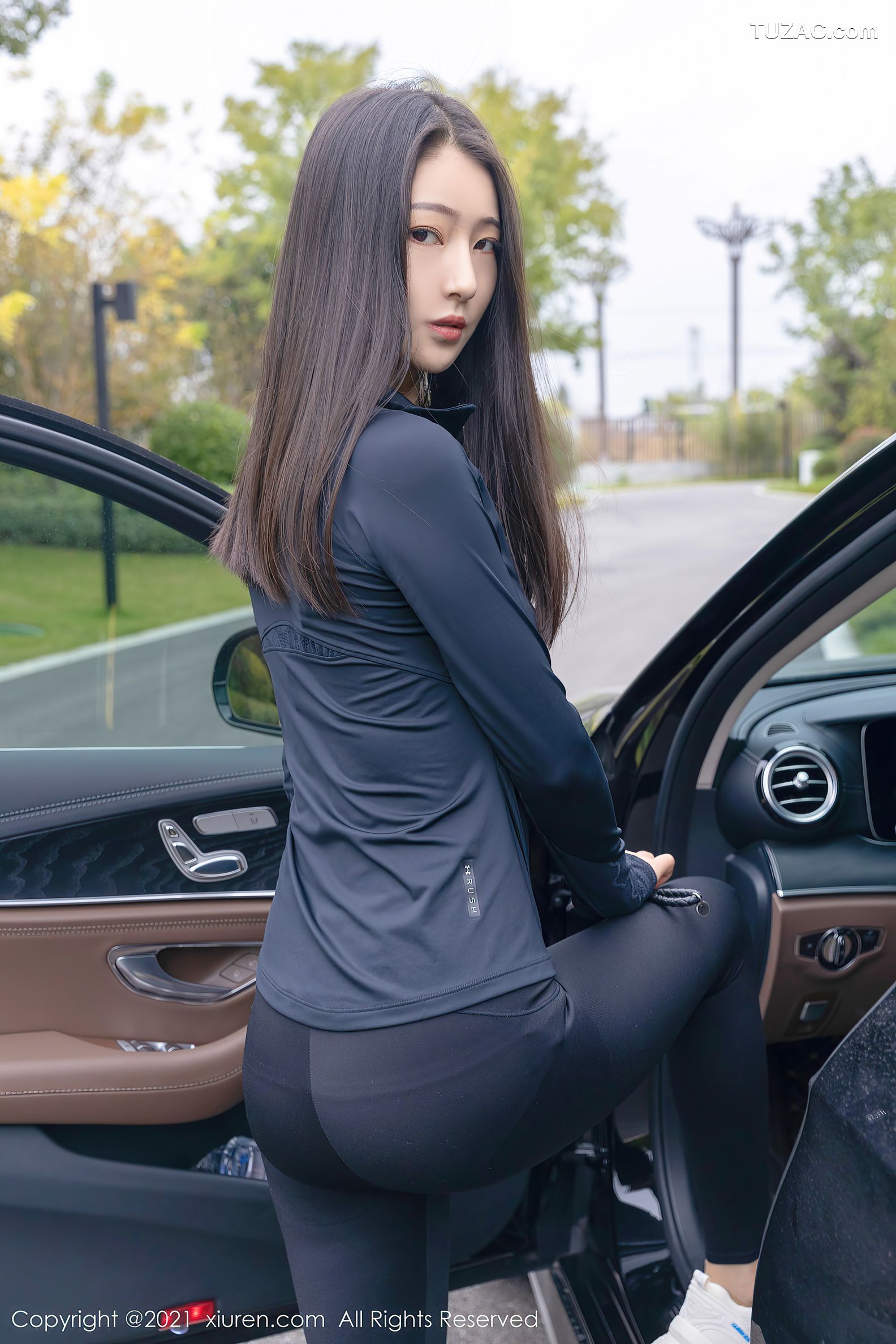 XiuRen秀人网-4140-熊小诺-成都旅拍剧情镜头健身房运动服-2021.10.29