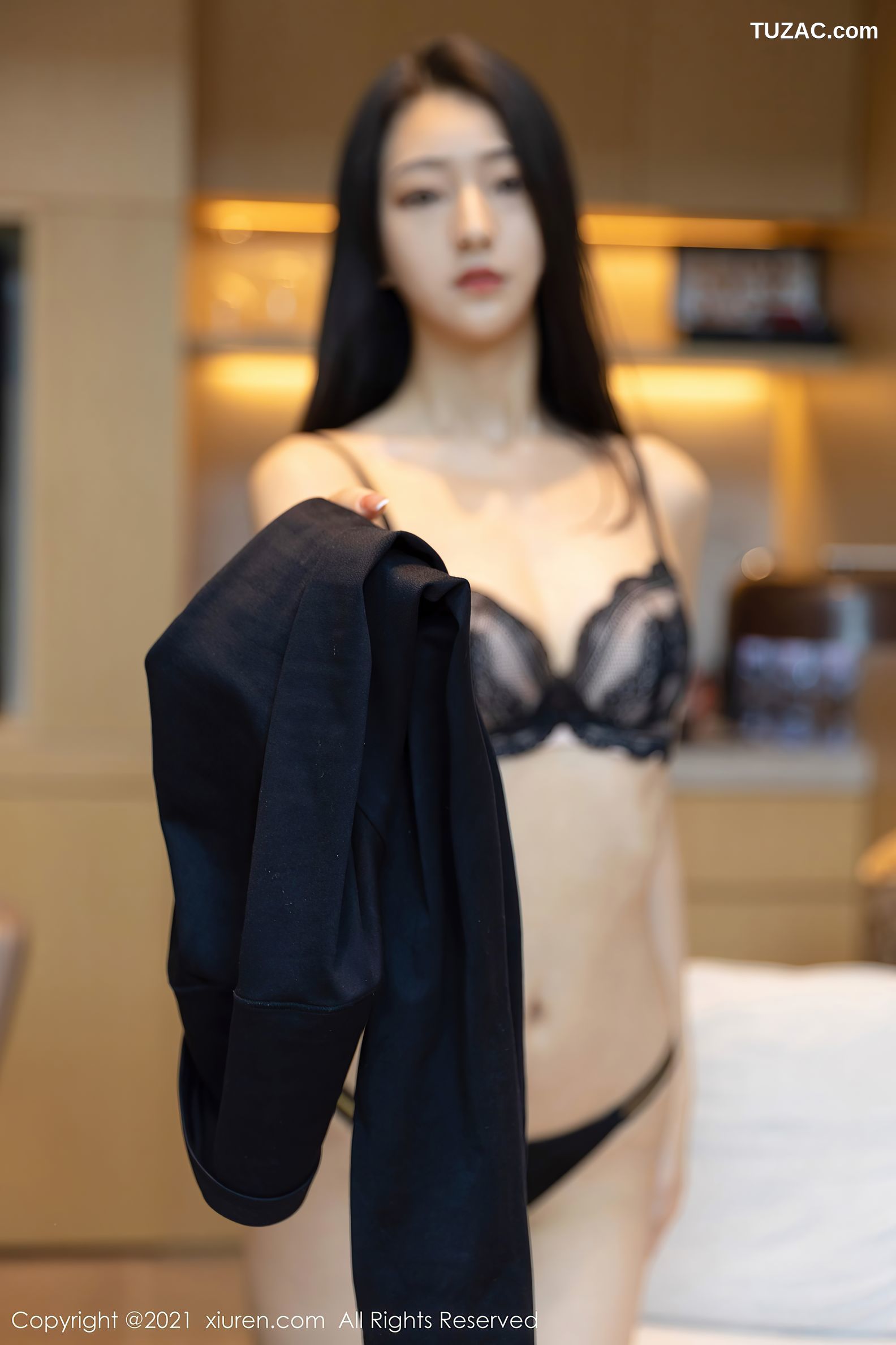 XiuRen秀人网-4140-熊小诺-成都旅拍剧情镜头健身房运动服-2021.10.29