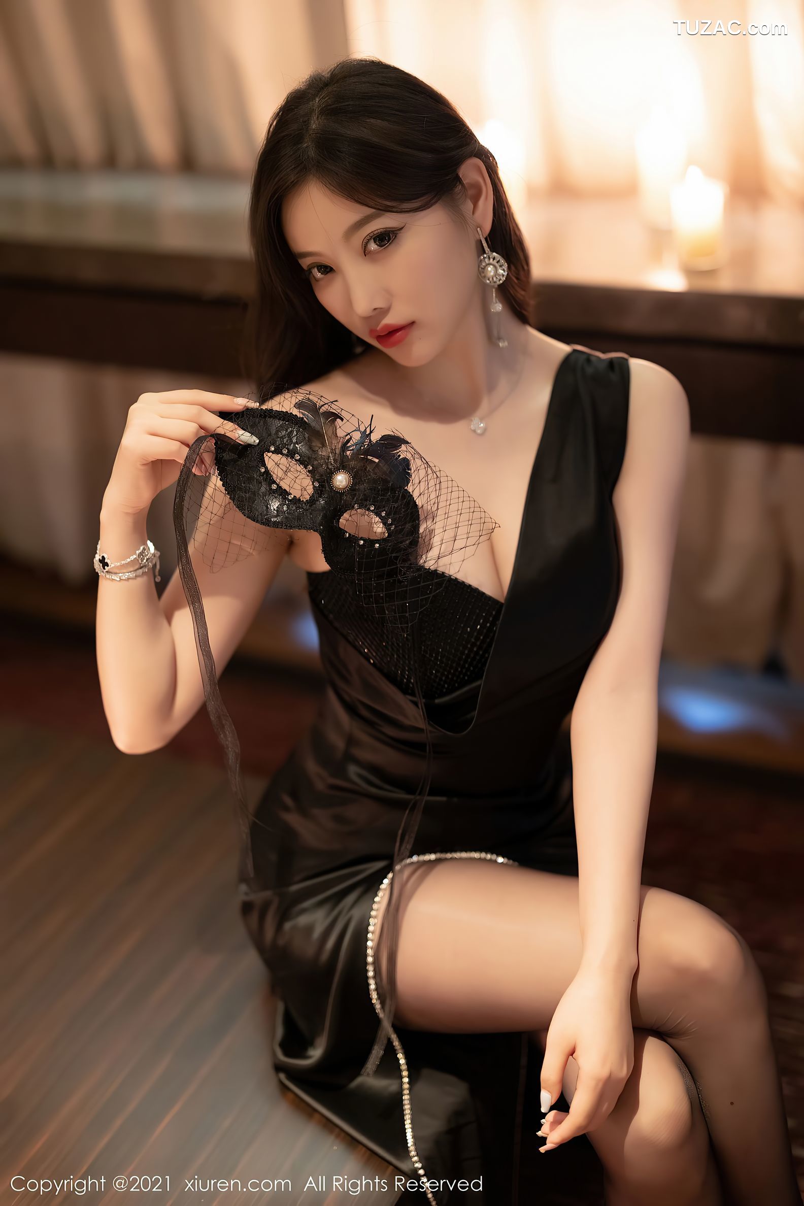 XiuRen秀人网-4149-杨晨晨Yome-性感礼裙黑丝裤袜-2021.11.01