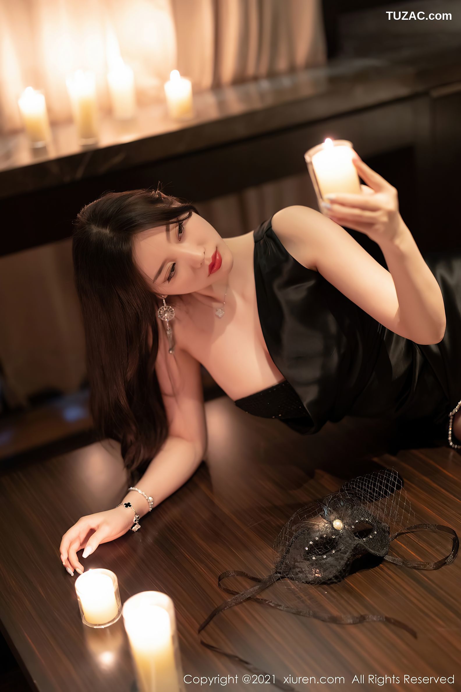 XiuRen秀人网-4149-杨晨晨Yome-性感礼裙黑丝裤袜-2021.11.01