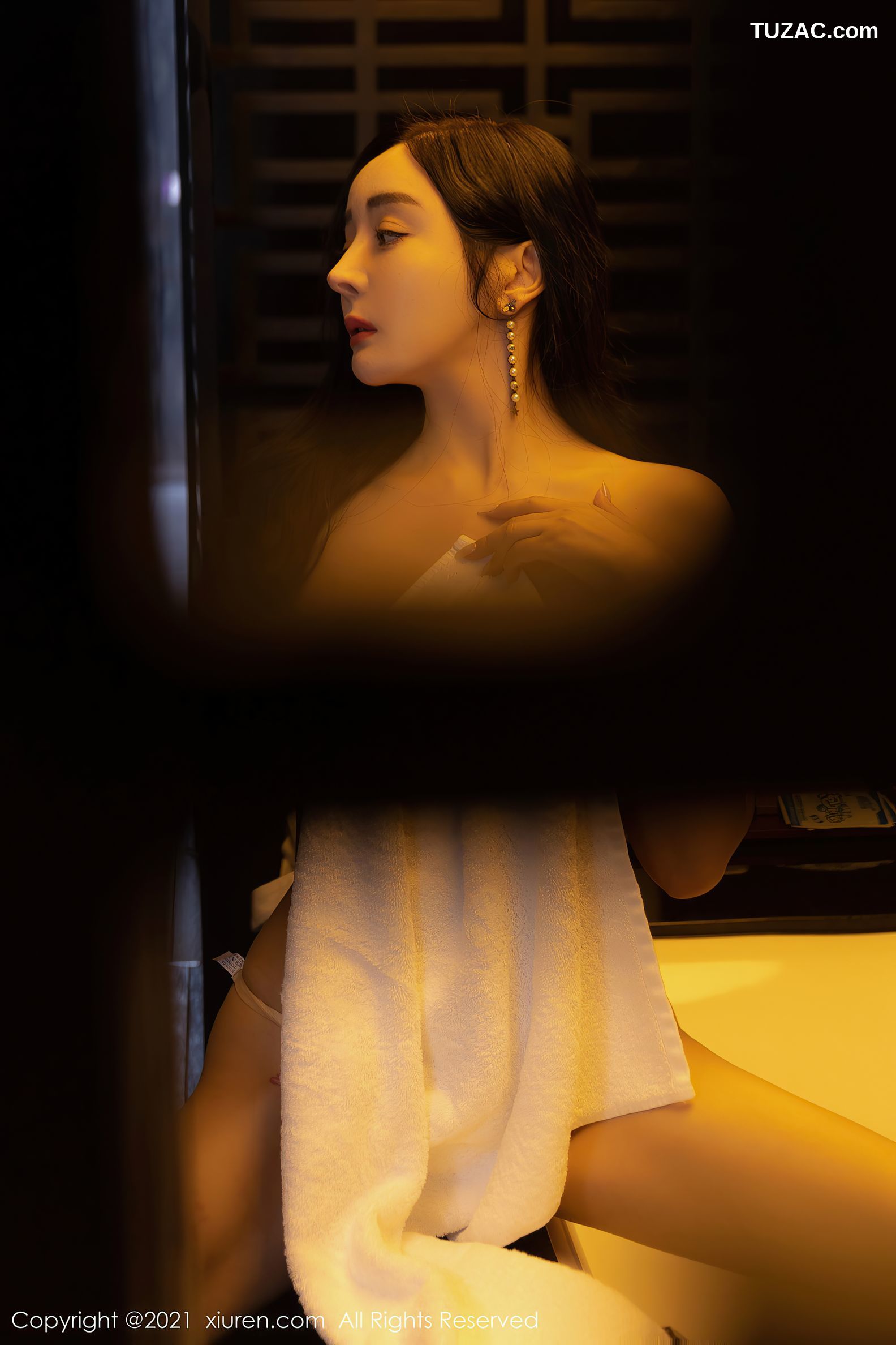 XiuRen秀人网-4155-允爾-成都旅拍浴室白色长裙丰满身材-2021.11.02