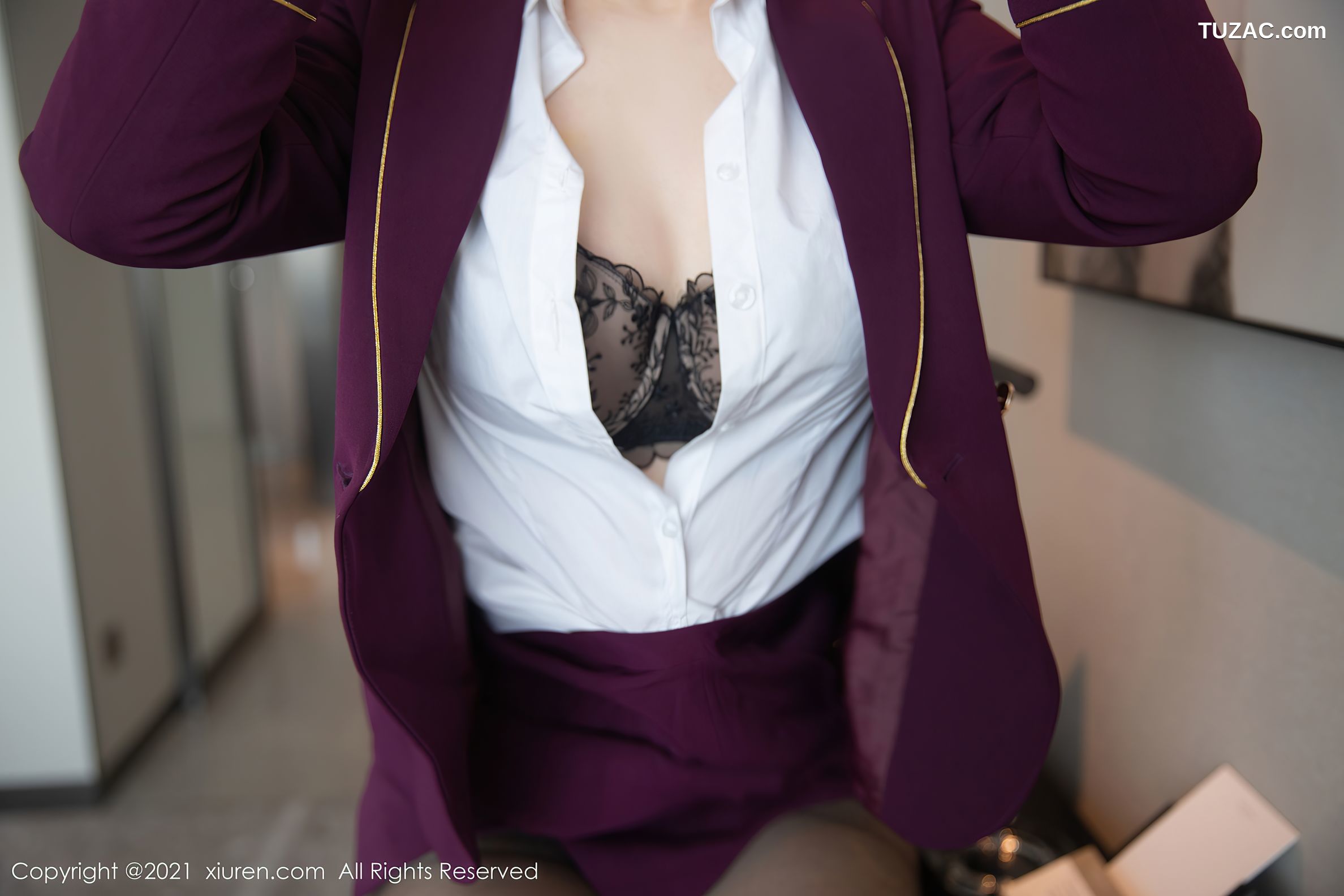 XiuRen秀人网-4191-一颗甜蛋黄a-空姐制服主题超薄黑丝-2021.11.09