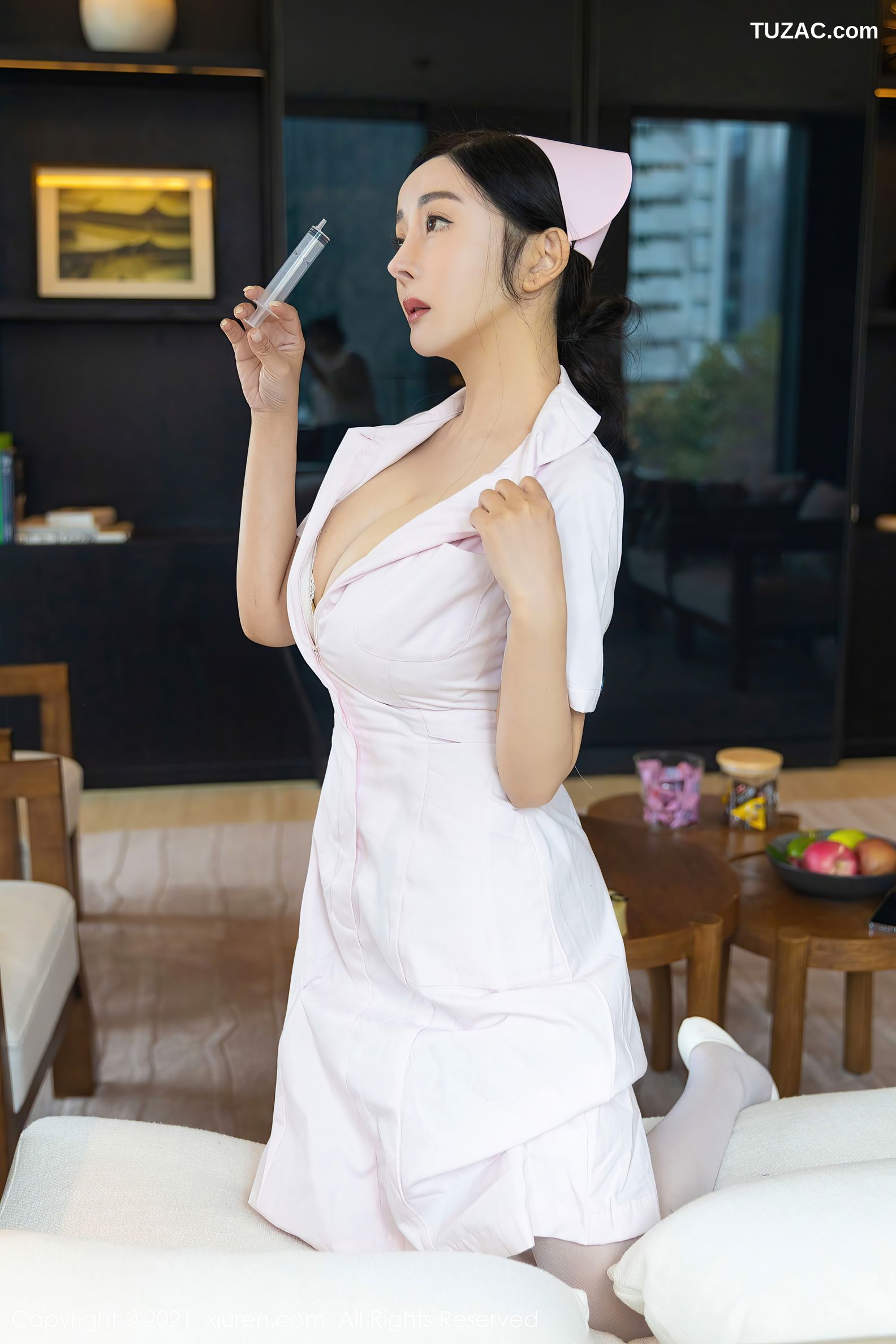 XiuRen秀人网-4209-王雨纯-允爾-护士长与医师主题丰满身材-2021.11.12