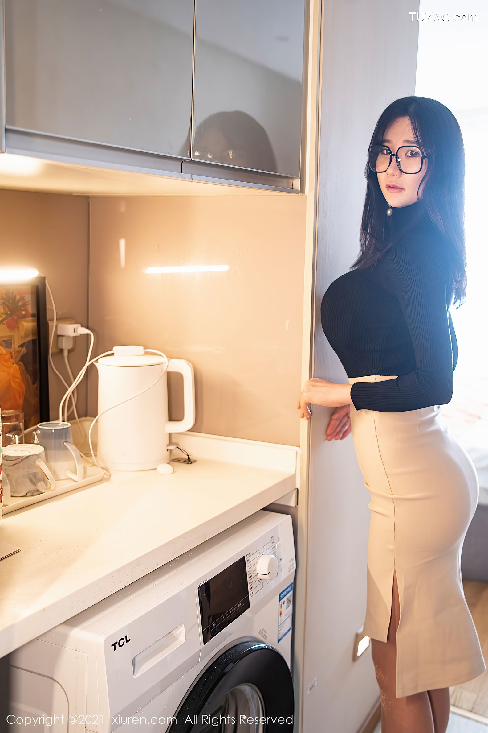 XiuRen秀人网-4212-顾乔楠Cora-性感服饰情趣内衣-2021.11.15