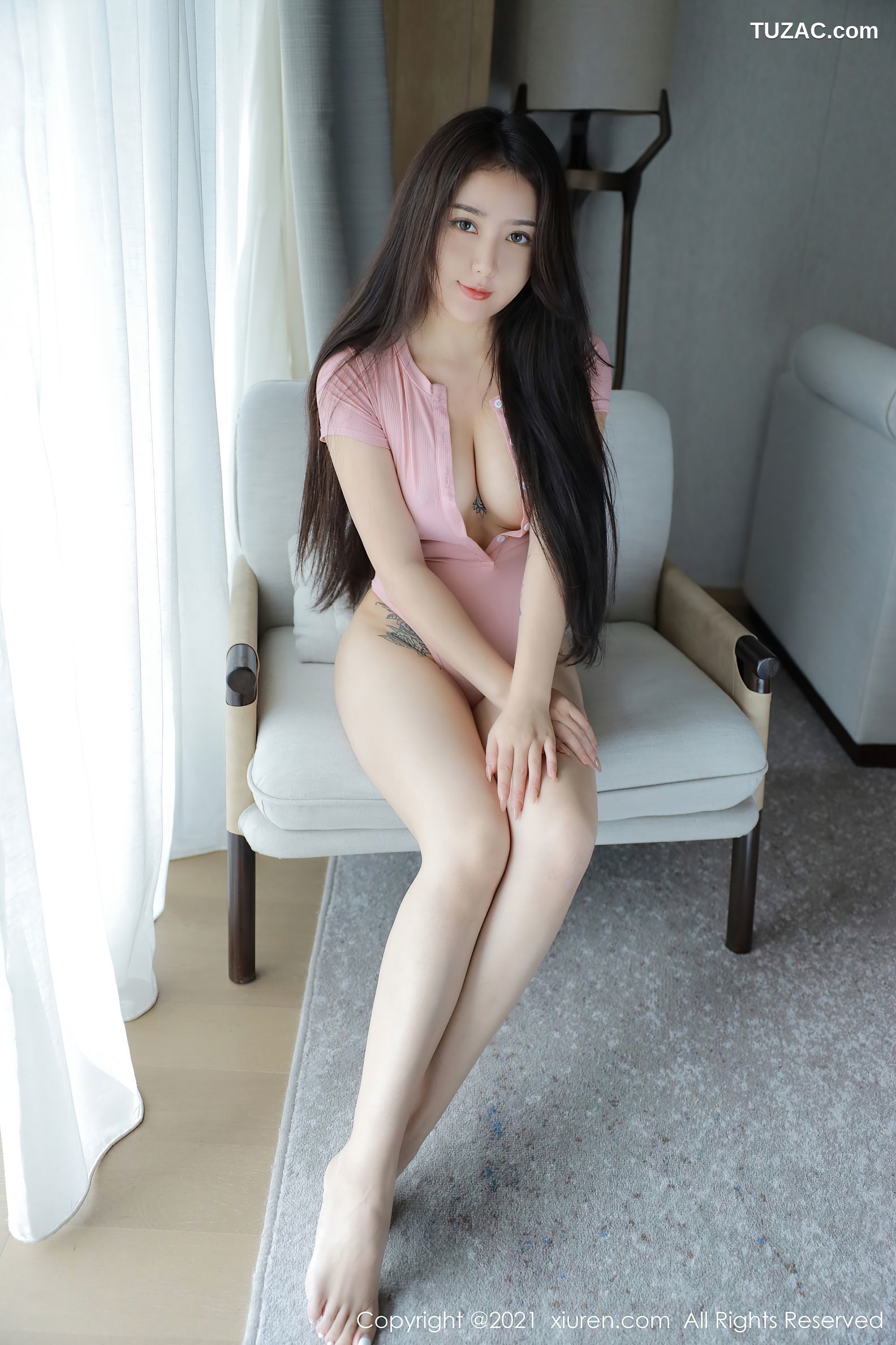 XiuRen秀人网-4223-玛鲁娜Manuela-九月旅拍粉色深V死库水-2021.11.16