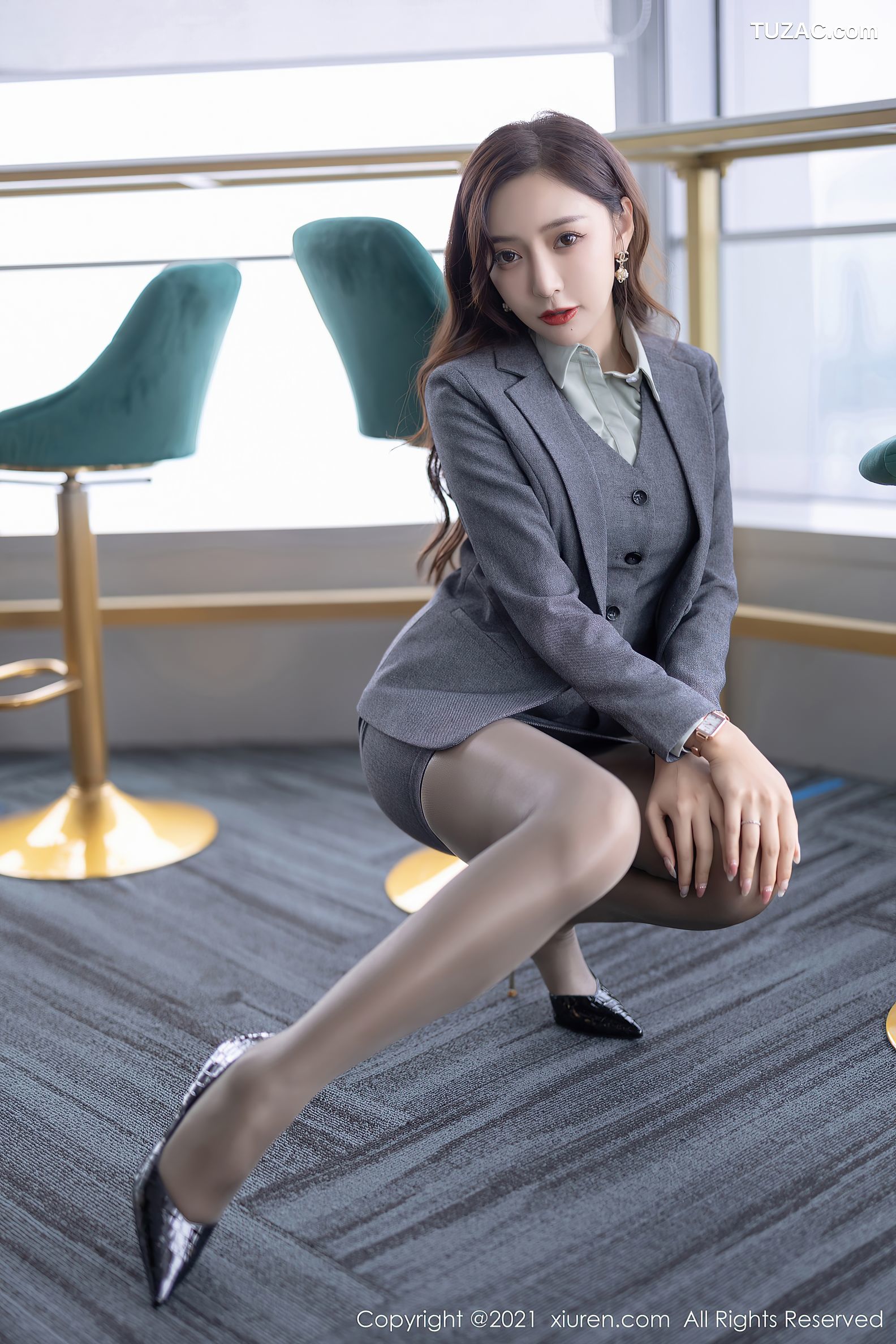 XiuRen秀人网-4251-王馨瑶yanni-性感内衣超薄黑丝裤袜-2021.11.22