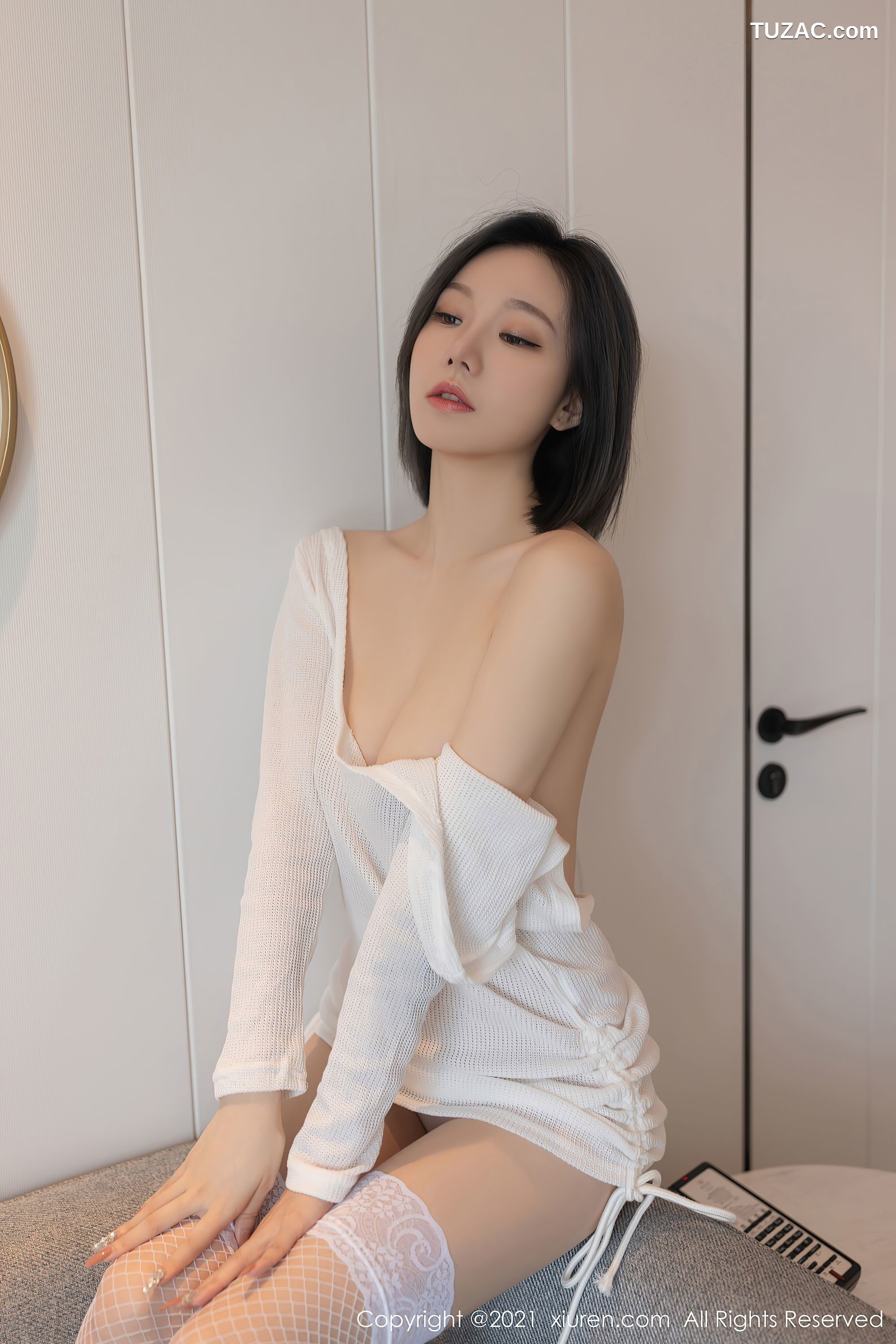 XiuRen秀人网-4255-安然Maleah-重庆旅拍洁白多姿镂空服饰-2021.11.23