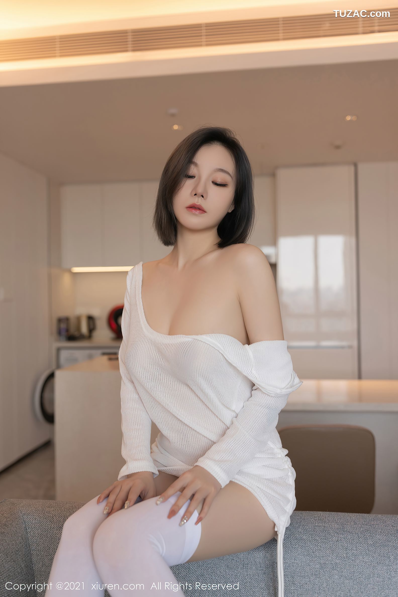 XiuRen秀人网-4255-安然Maleah-重庆旅拍洁白多姿镂空服饰-2021.11.23