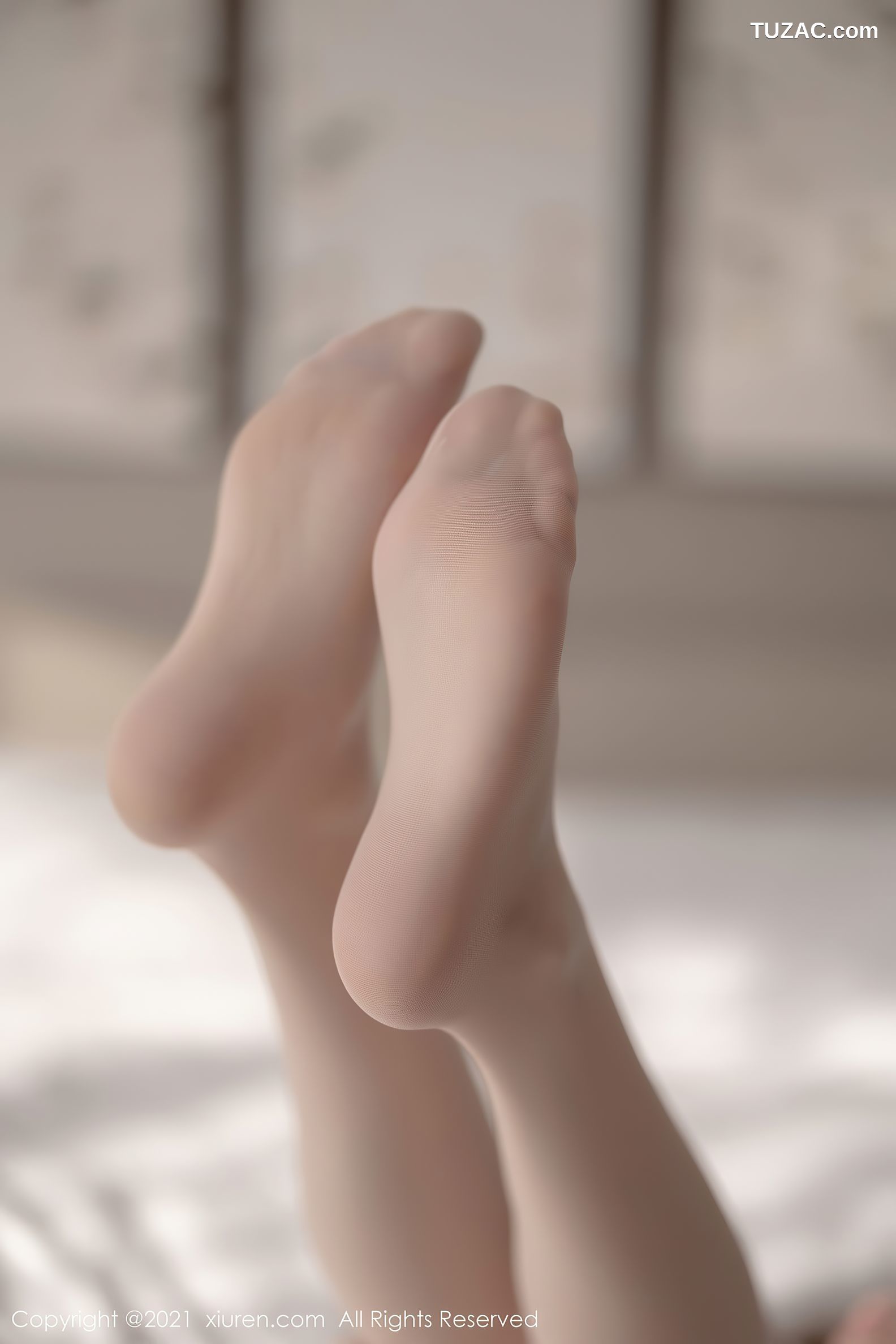 XiuRen秀人网-4263-梦心月-白色内衣蕾丝袜-01-2021.11.24