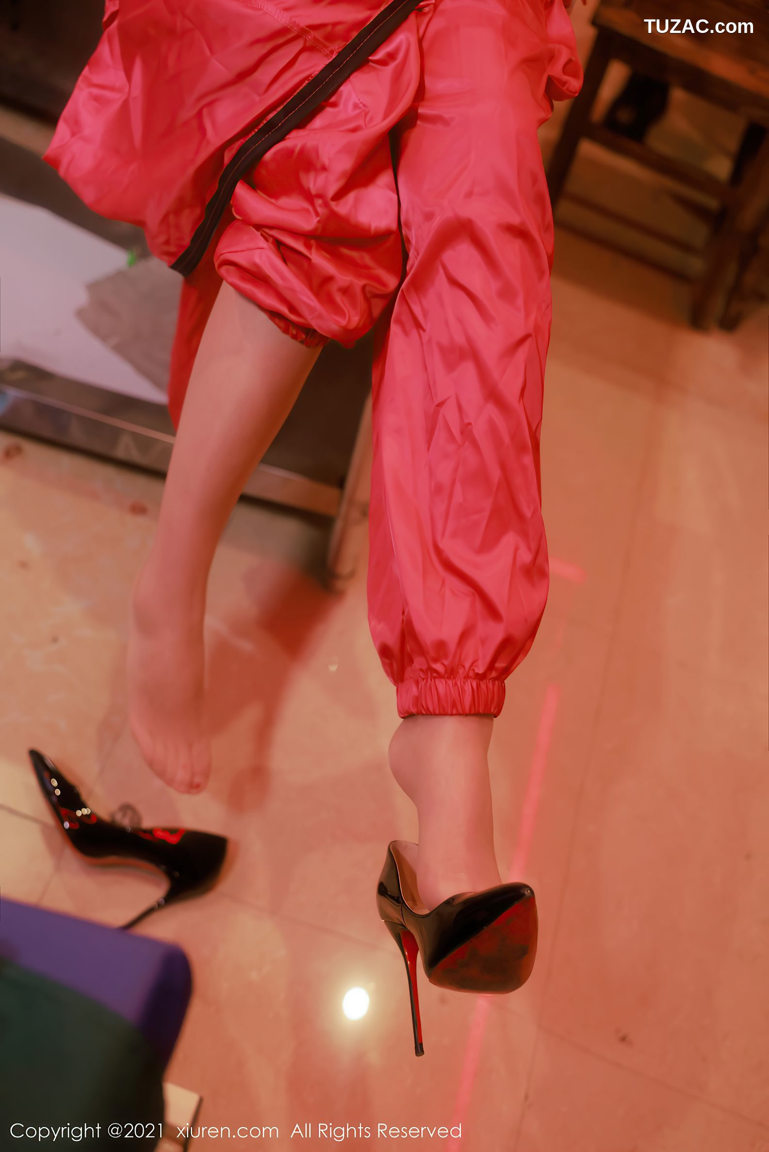 XiuRen秀人网-4266-李雅柔182CM-视觉魅惑体验性感黑色内衣-2021.11.25