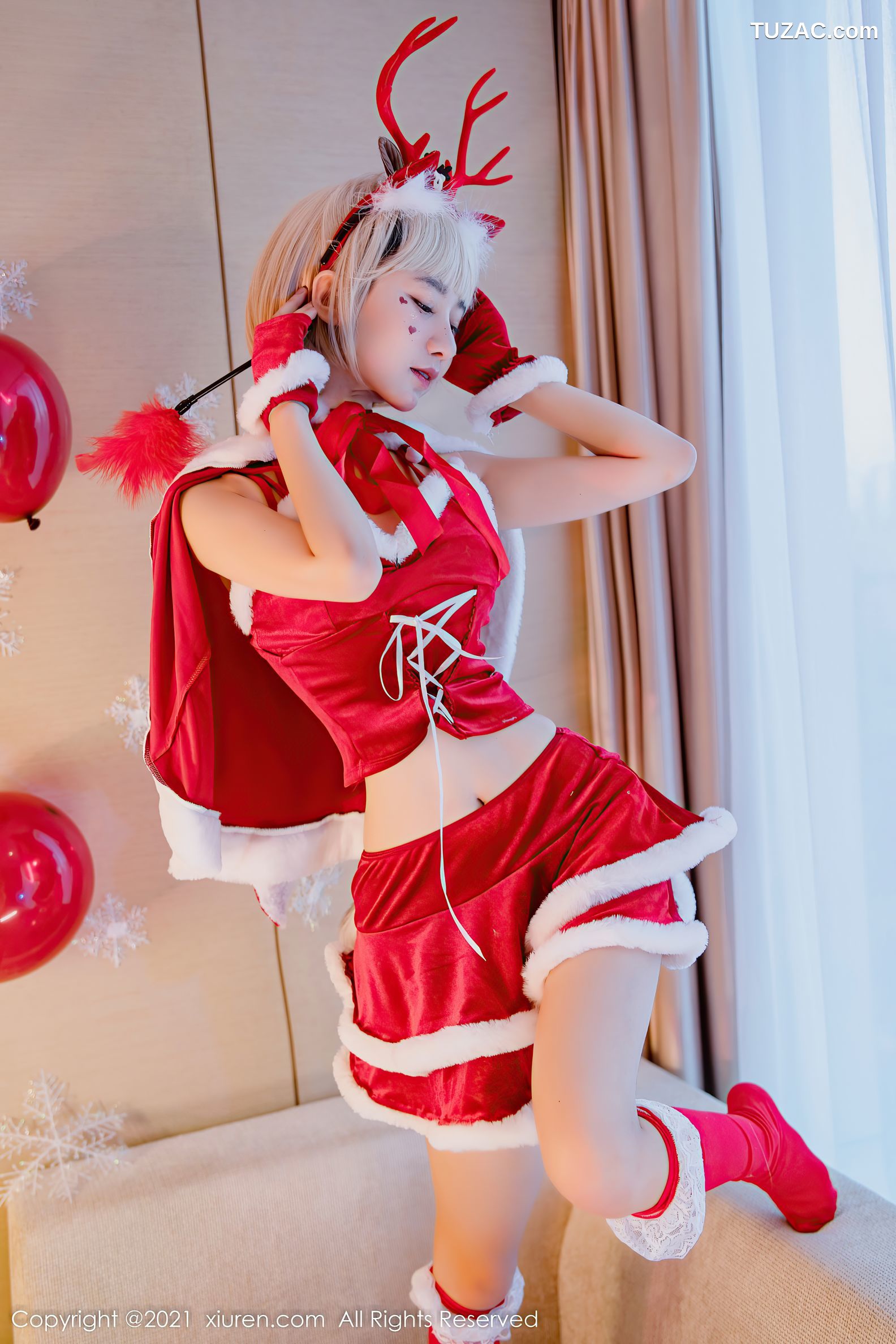 XiuRen秀人网-4300-小果冻儿-圣诞主题性感红色服饰-2021.12.06
