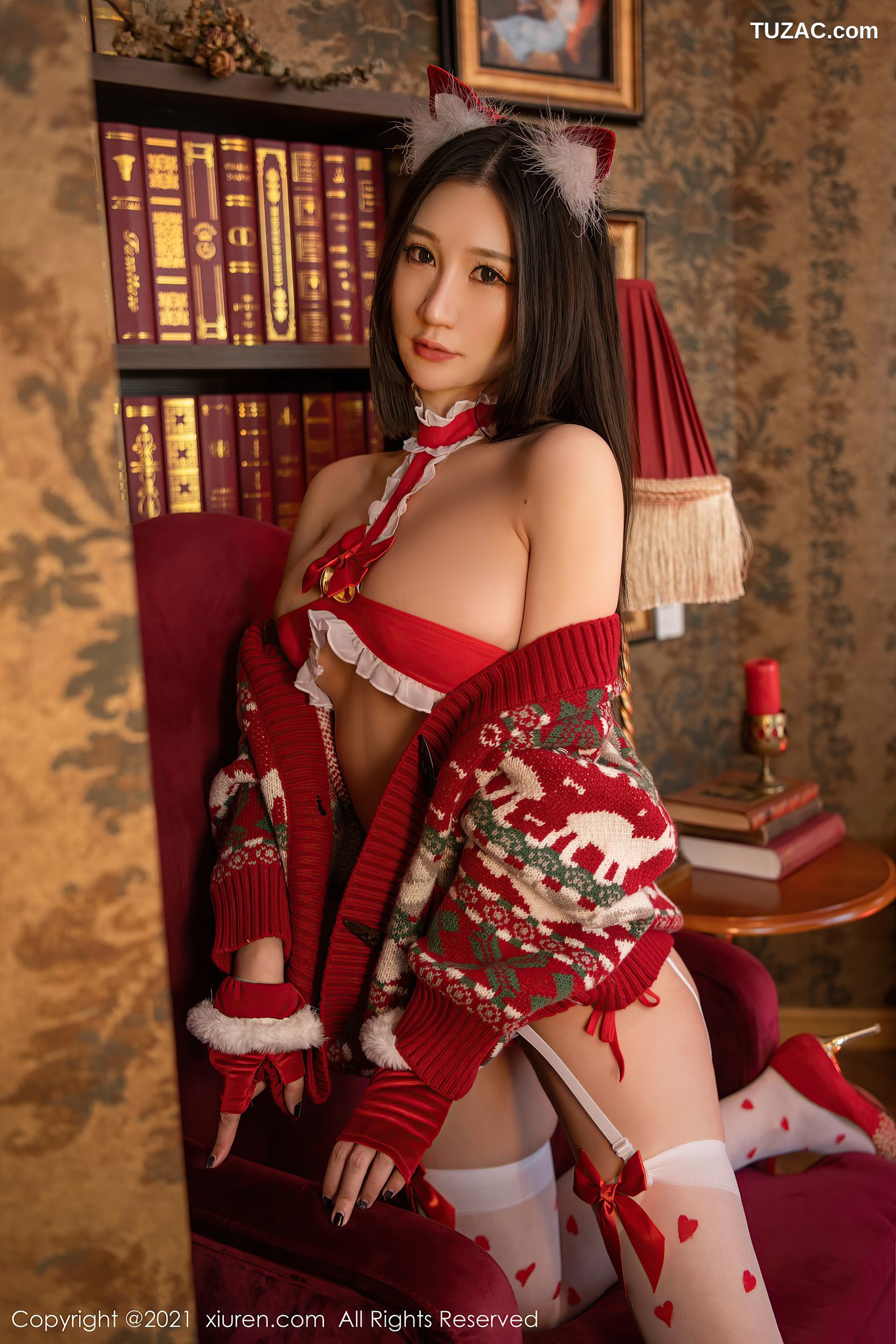 XiuRen秀人网-4323-顾乔楠Cora-圣诞好礼主题性感服饰-2021.12.10