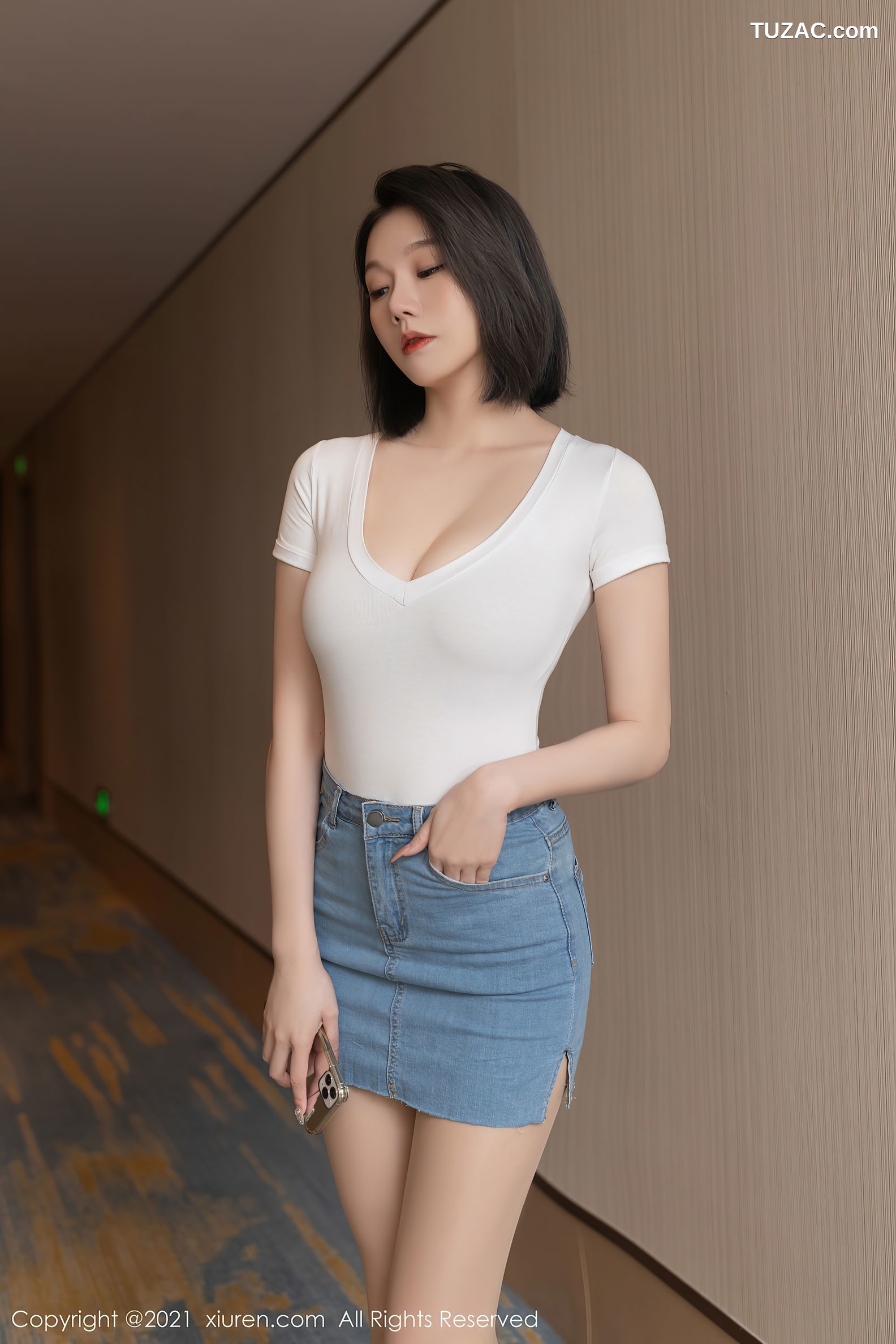 XiuRen秀人网-4336-安然Maleah-重庆旅拍牛仔短裙白色高叉连体衣-2021.12.14