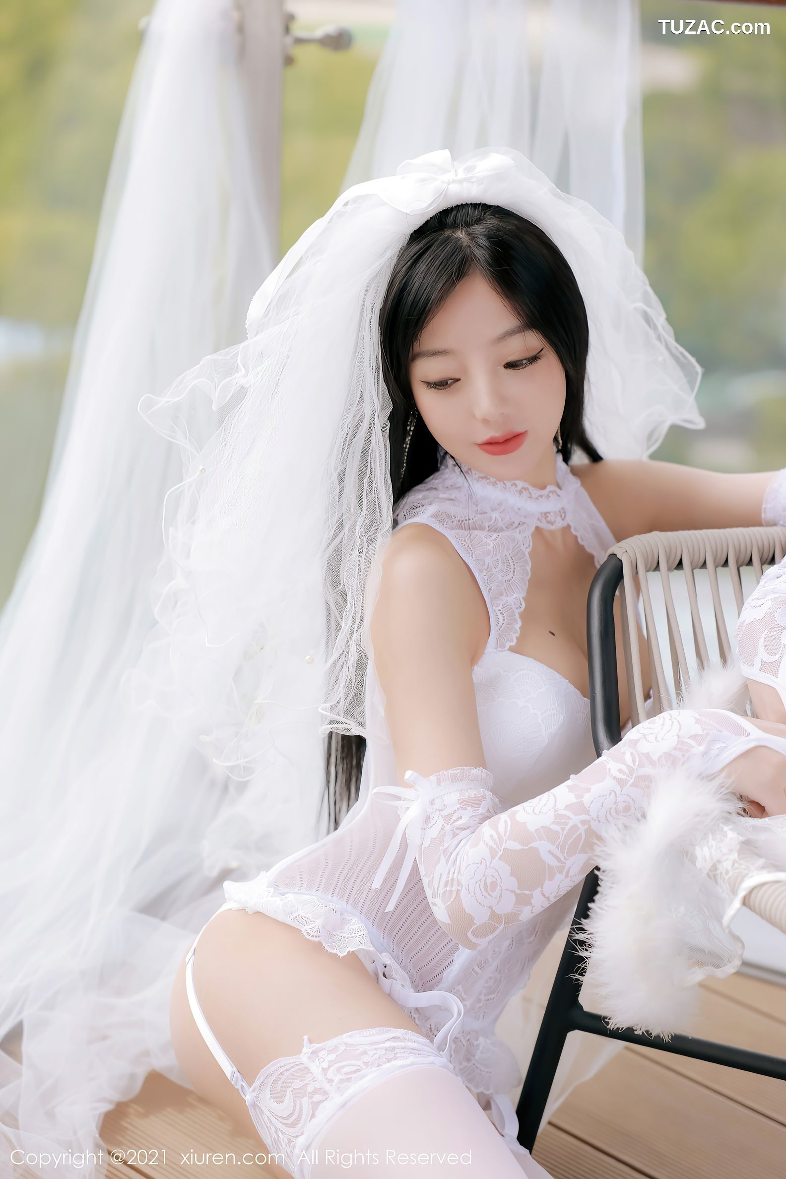 XiuRen秀人网-4339-佘贝拉Bella-大理旅拍性感纯白婚纱蕾丝吊带袜-2021.12.15