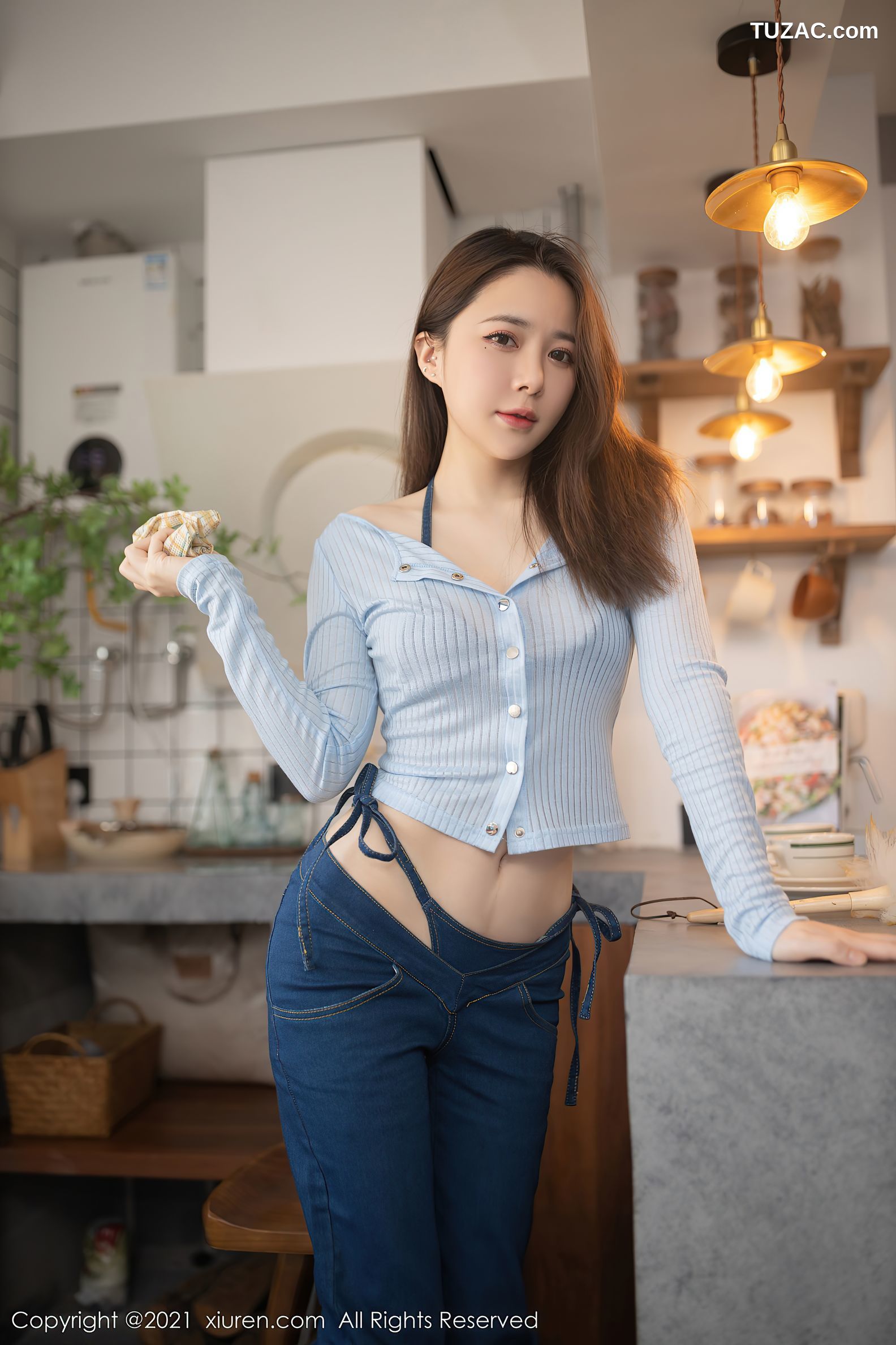 XiuRen秀人网-4352-鱼子酱Fish-家居女友主题牛仔内衣-2021.12.17