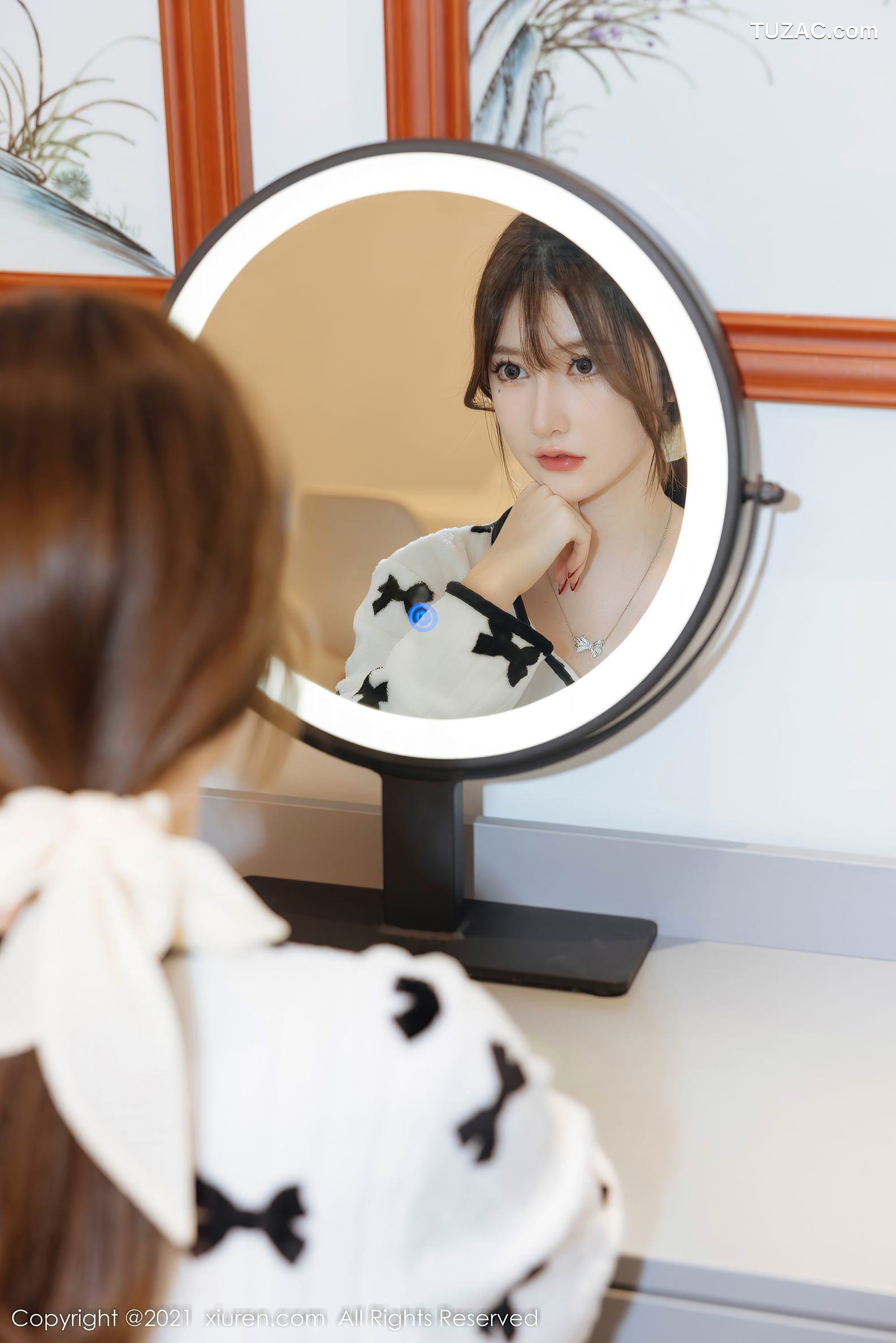 XiuRen秀人网-4365-美桃酱-女主持主题蕾丝内衣超薄肉丝-2021.12.21