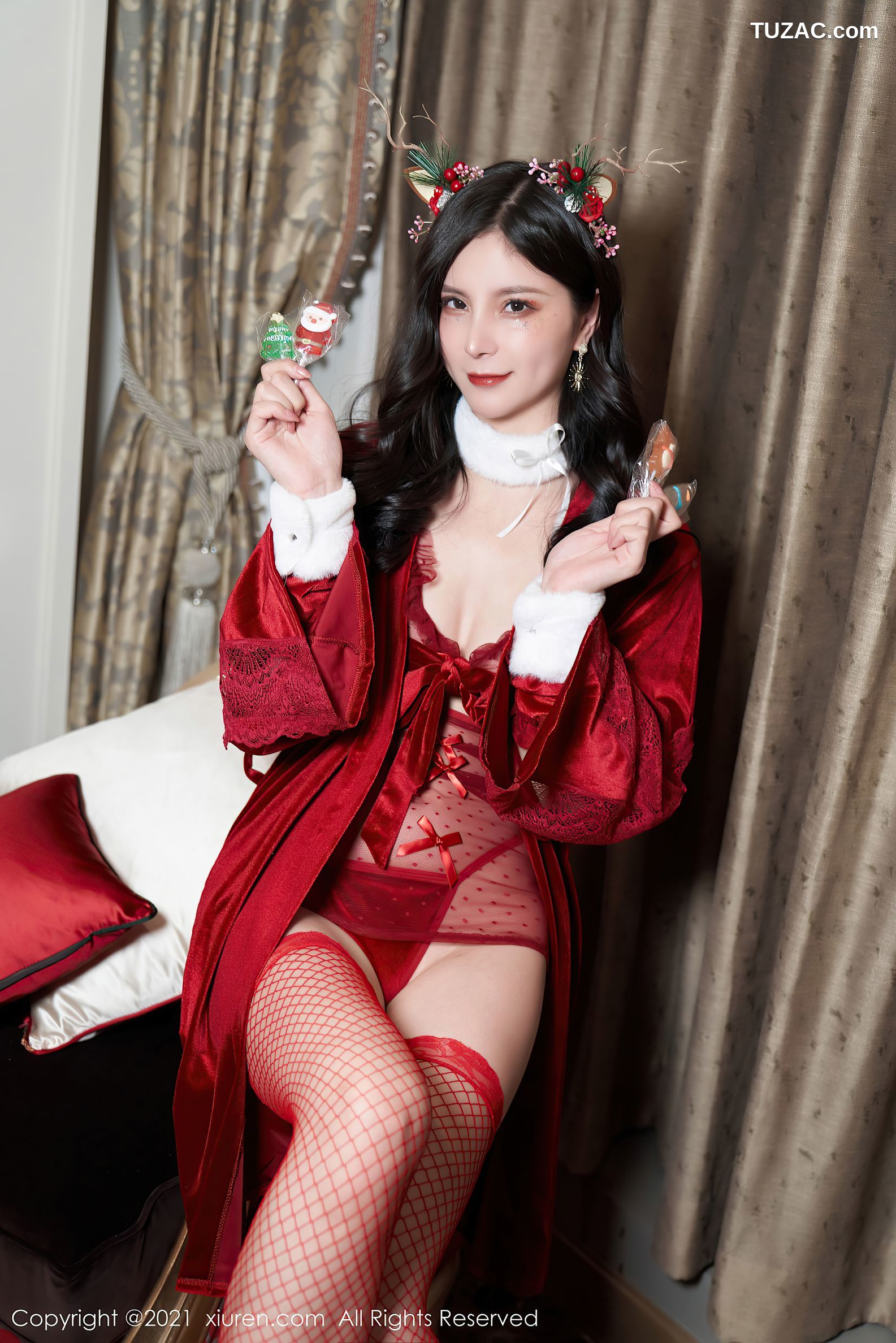 XiuRen秀人网-4377-小蛮妖Yummy-圣诞礼物主题透明轻纱丁字裤-2021.12.23