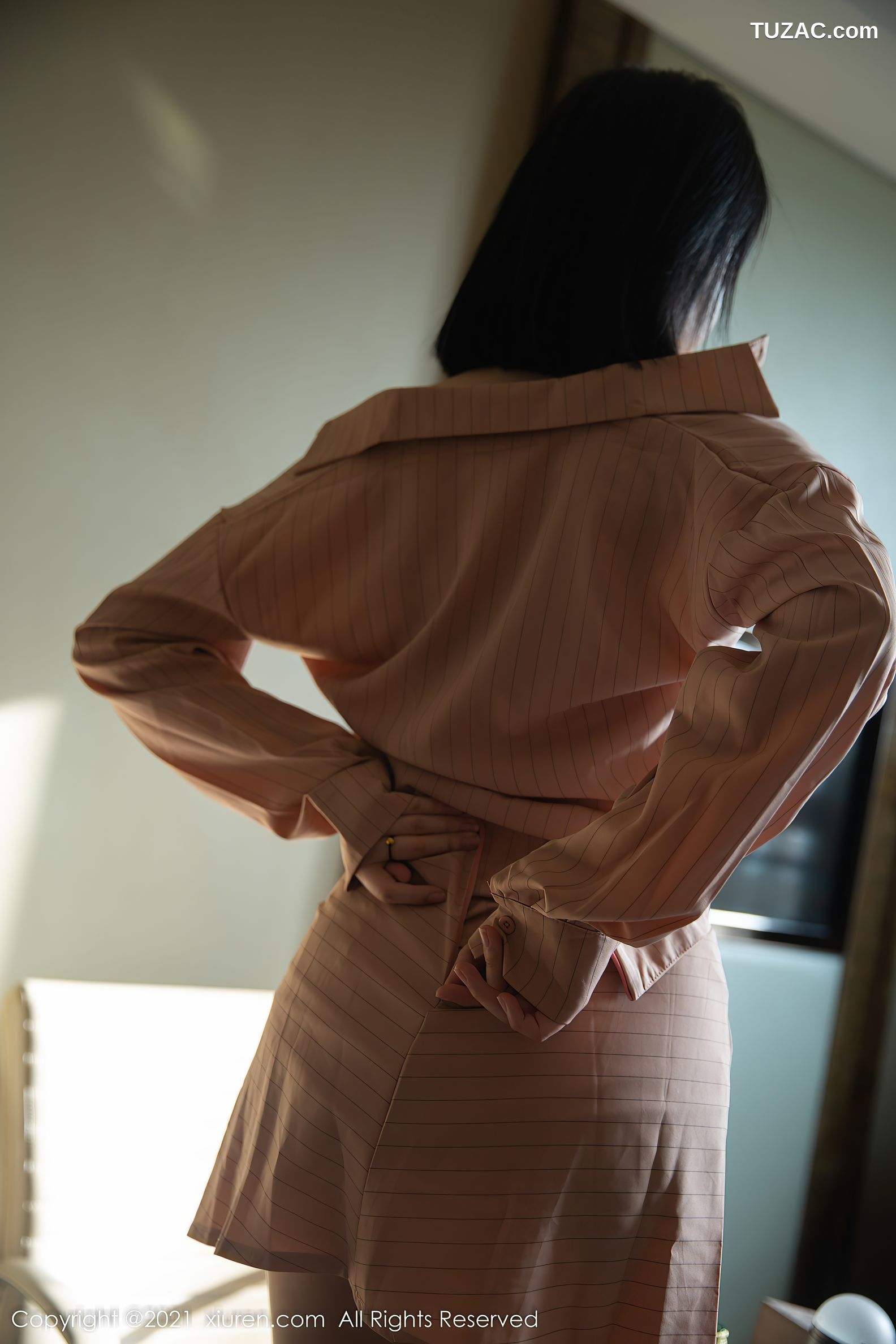 XiuRen秀人网-4393-一颗甜蛋黄a-粉色外衣性感内衣肉丝惹火-2021.12.28