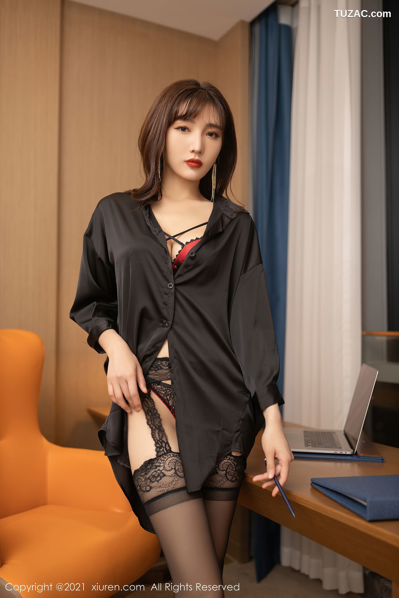 XiuRen秀人网-4396-陆萱萱-和同事出差主题床上黑色蕾丝内衣惹火-2021.12.28