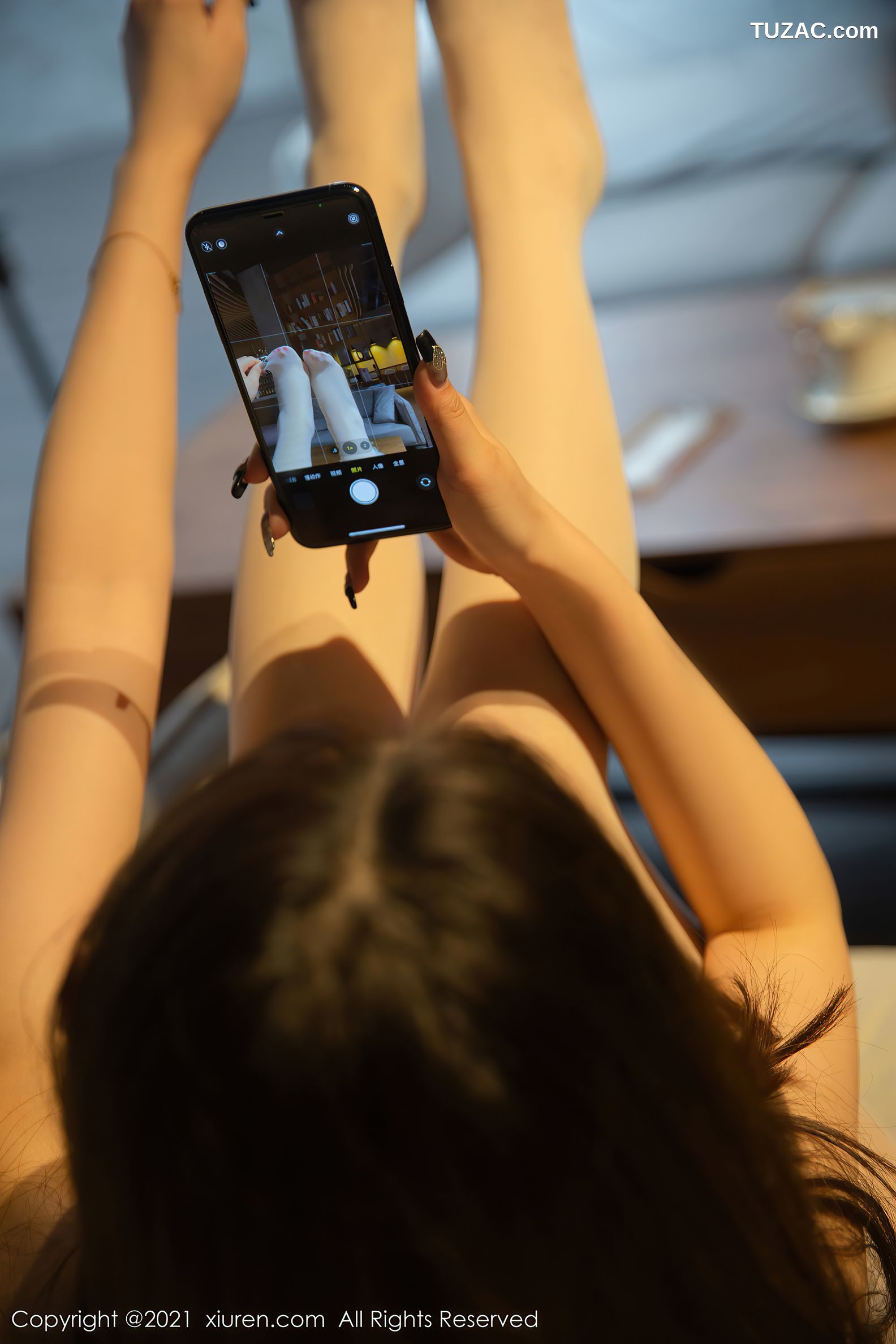 XiuRen秀人网-4404-杨晨晨Yome-图书馆偷窥主题半裸上身肉丝火辣-2021.12.29