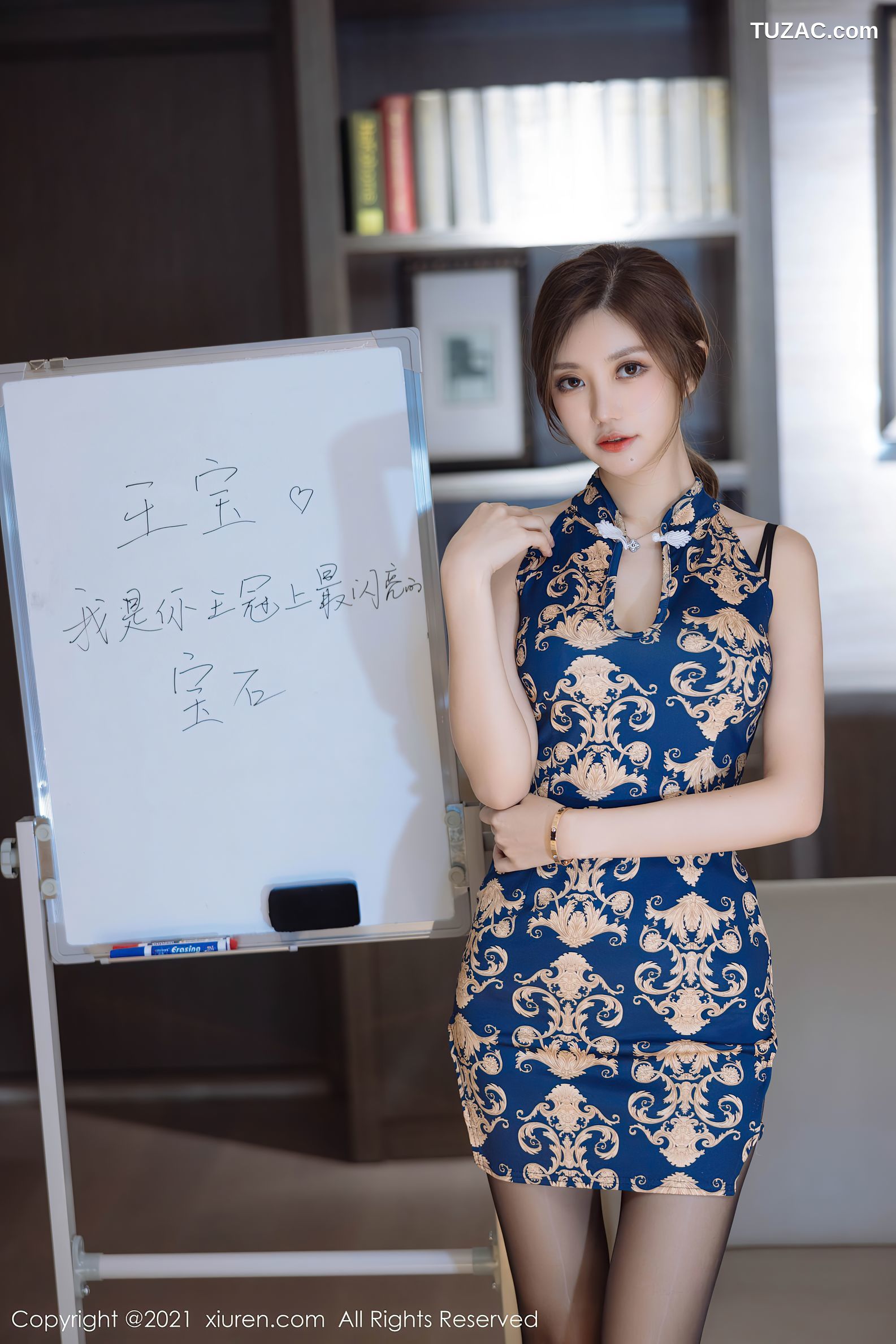 XiuRen秀人网-4415-绮里嘉Ula-元旦心愿回馈主题-性感服饰-2021.12.31