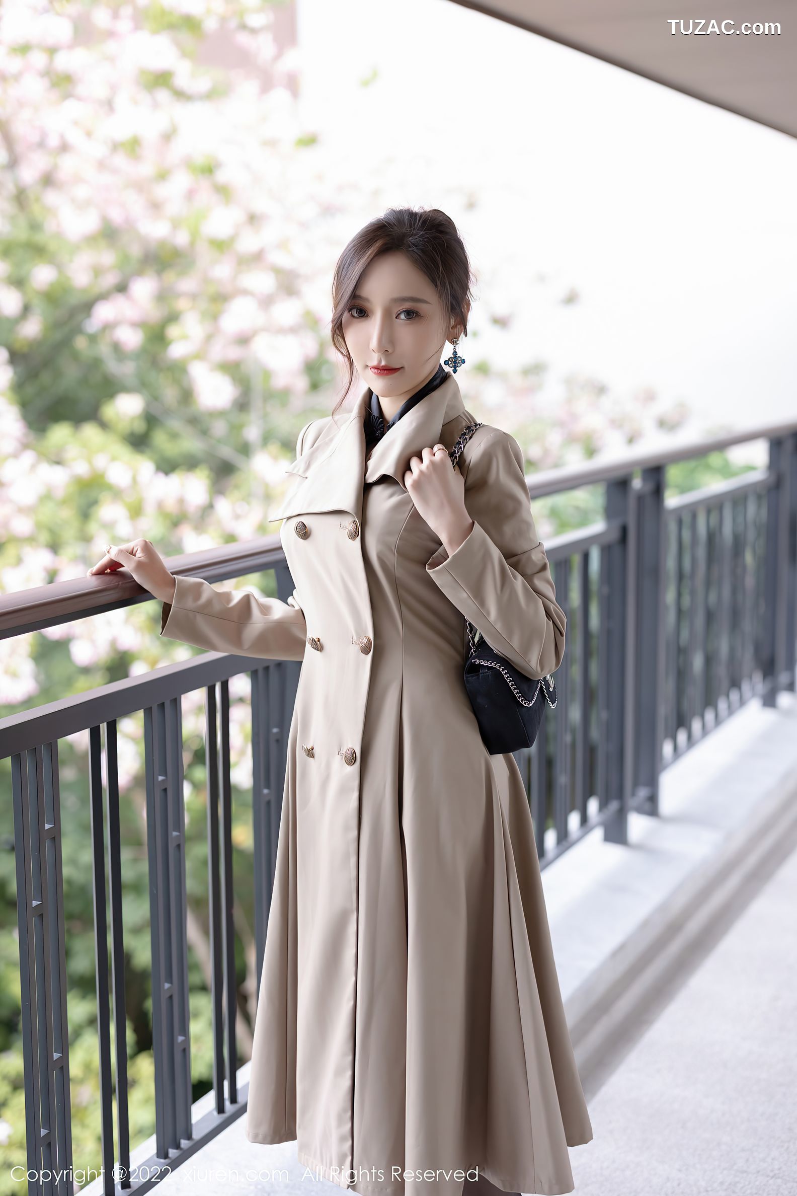 XiuRen秀人网-4417-王馨瑶Yanni-风衣黑色轻透内衣黑丝-2022.01.04
