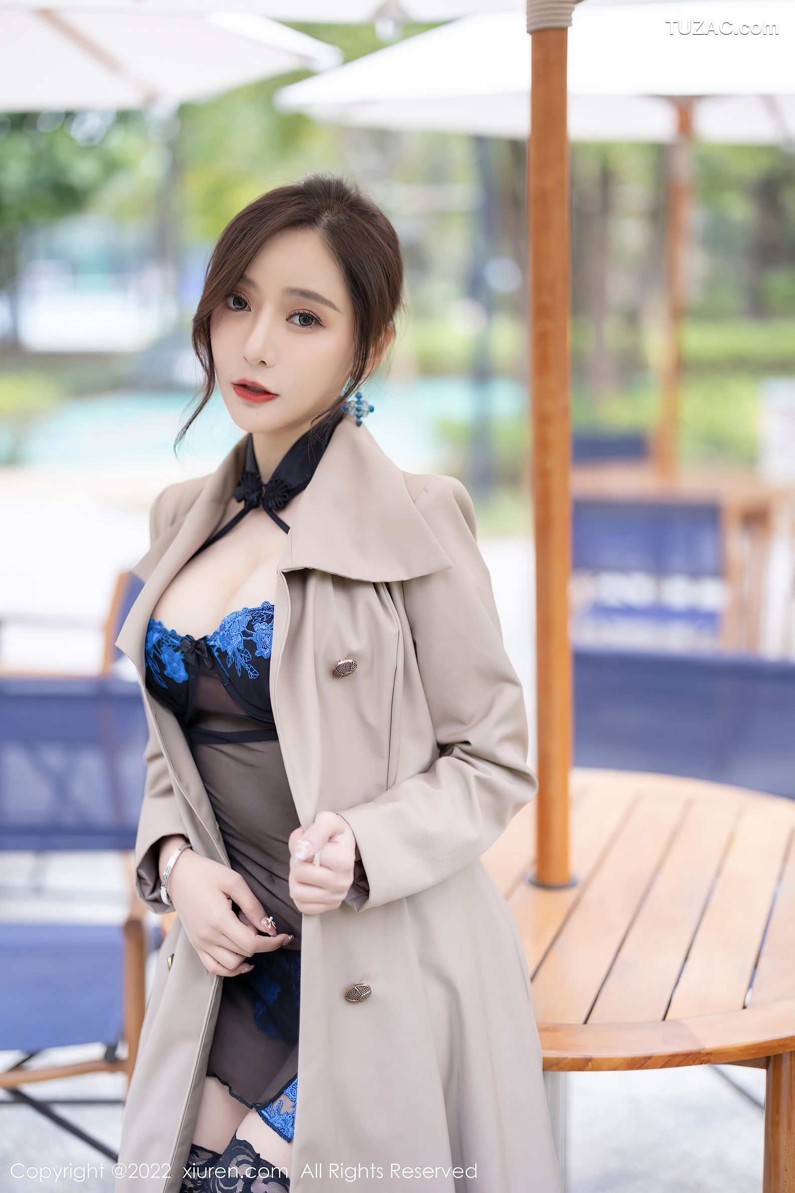 XiuRen秀人网-4417-王馨瑶Yanni-风衣黑色轻透内衣黑丝-2022.01.04