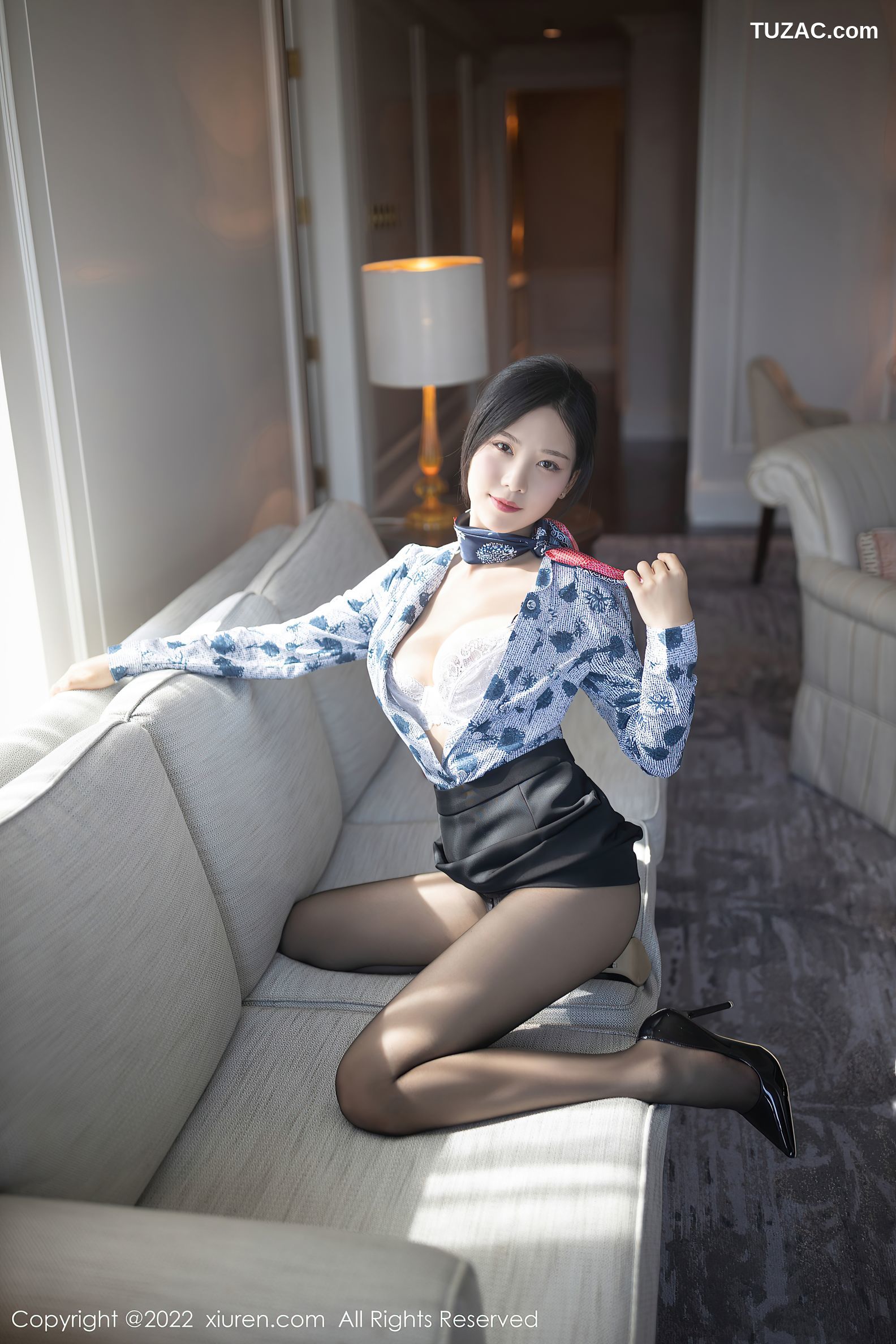 XiuRen秀人网-4430-抖娘利世-空姐制服主题性感蕾丝内衣-2022.01.06