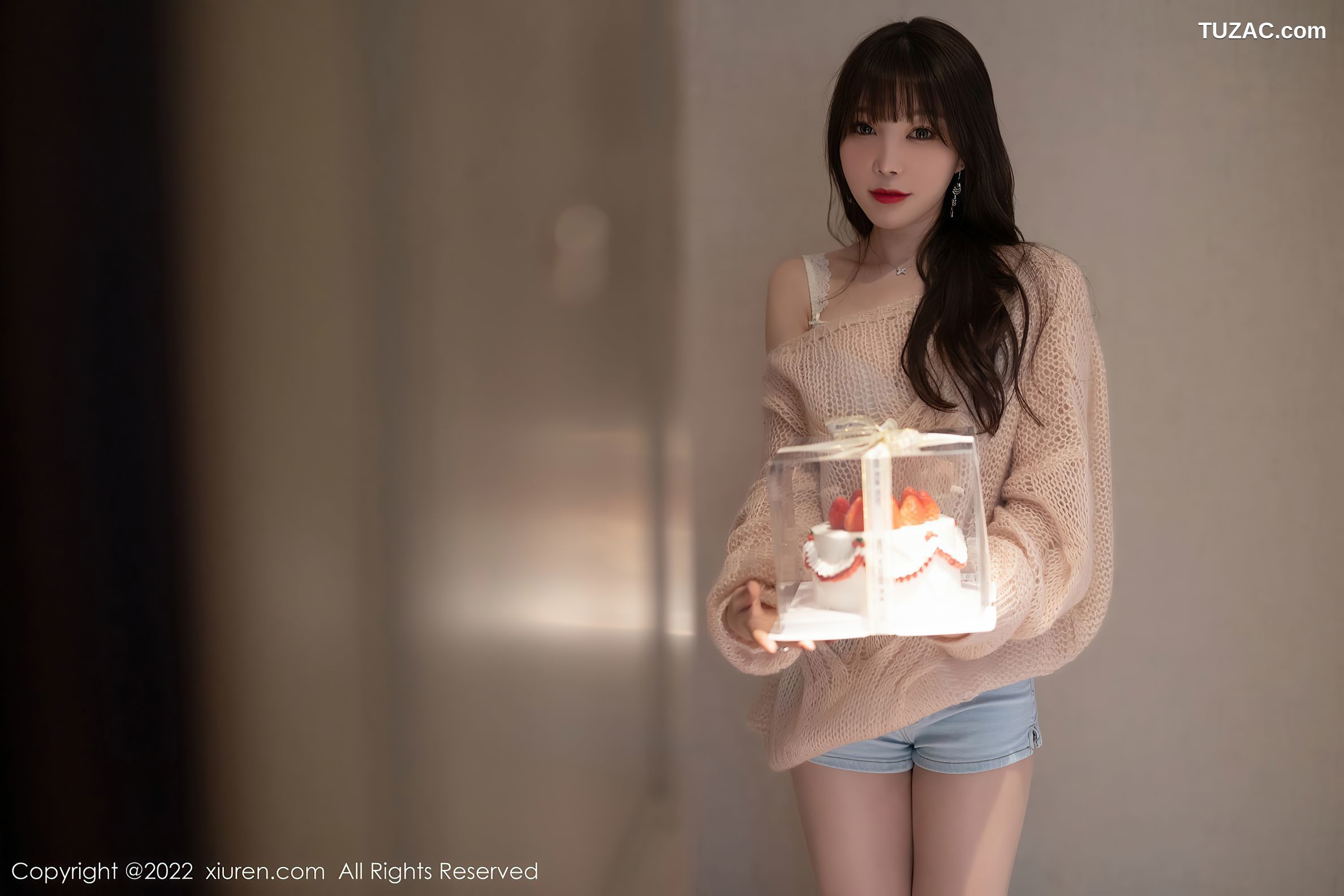 XiuRen秀人网-4435-芝芝Booty-缕空毛衣牛仔短裤性感内衣-2022.01.07