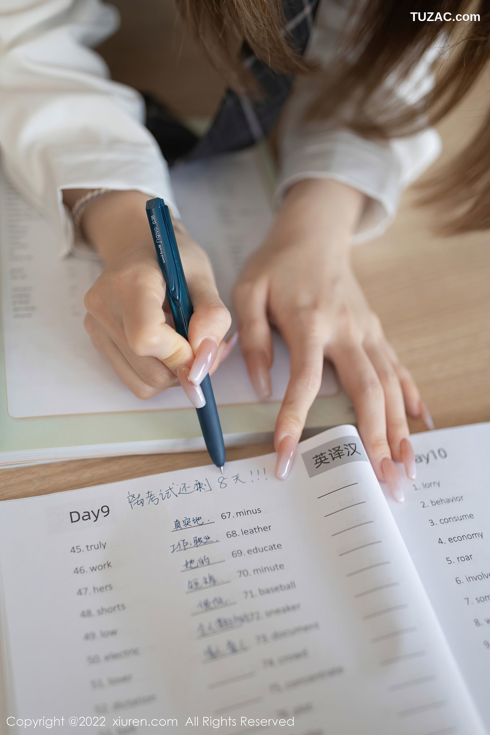 XiuRen秀人网-4436-鱼子酱Fish-JK制服轻透情趣内衣-2022.01.07