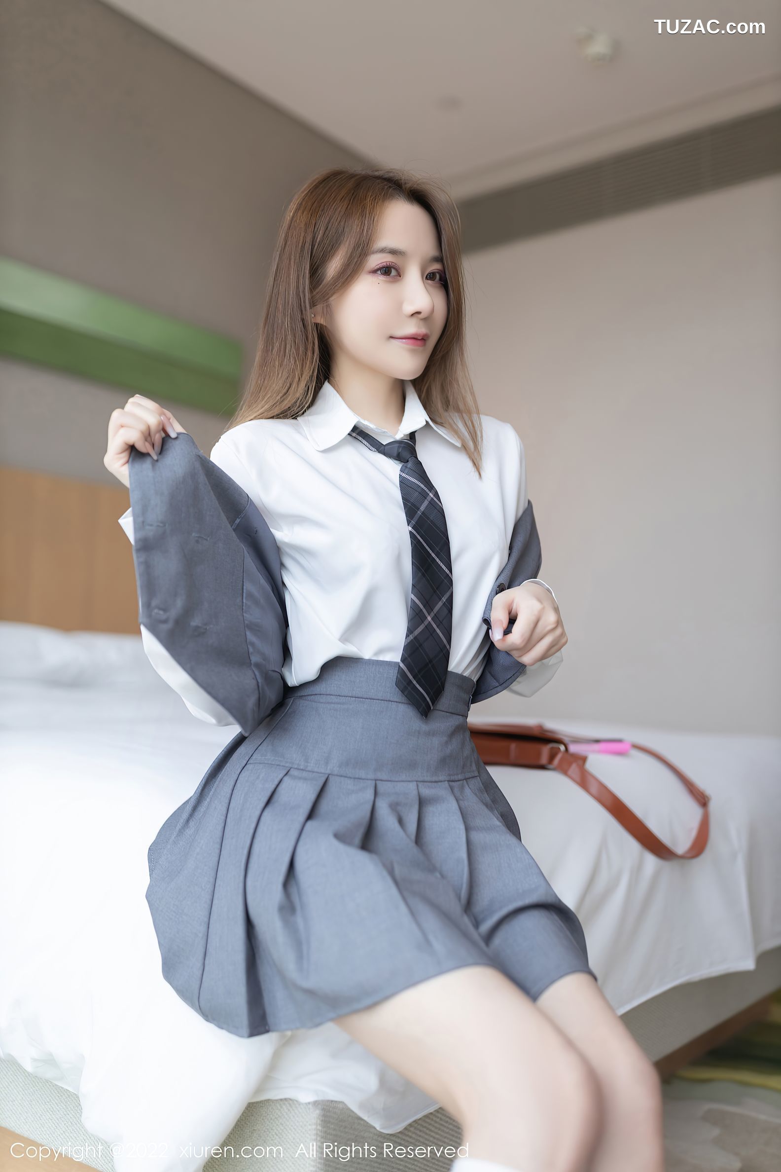 XiuRen秀人网-4436-鱼子酱Fish-JK制服轻透情趣内衣-2022.01.07