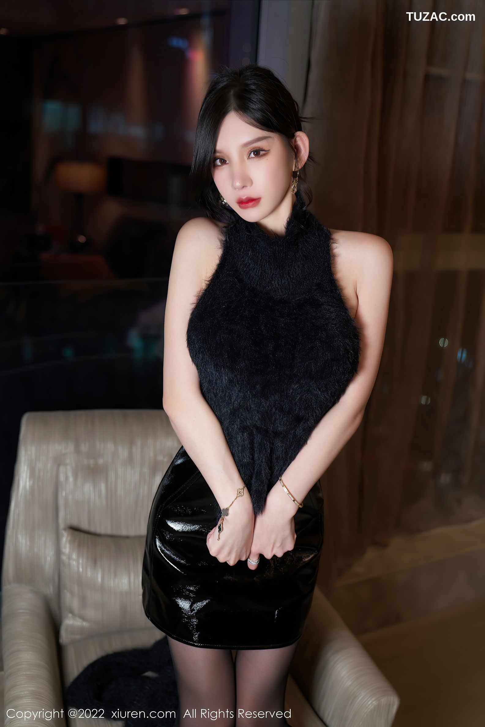 XiuRen秀人网-4437-周于希Sally-全裸上身破烂黑丝-2022.01.07