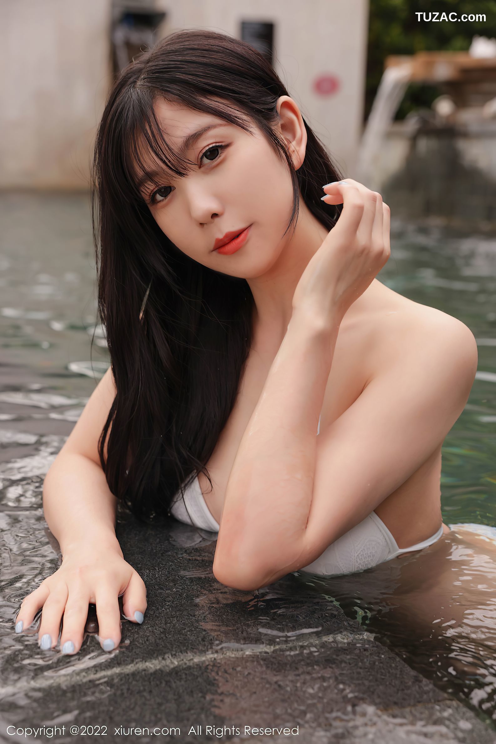 XiuRen秀人网-4442-李雅柔182CM-三亚旅拍泳池性感白色内衣-2022.01.10