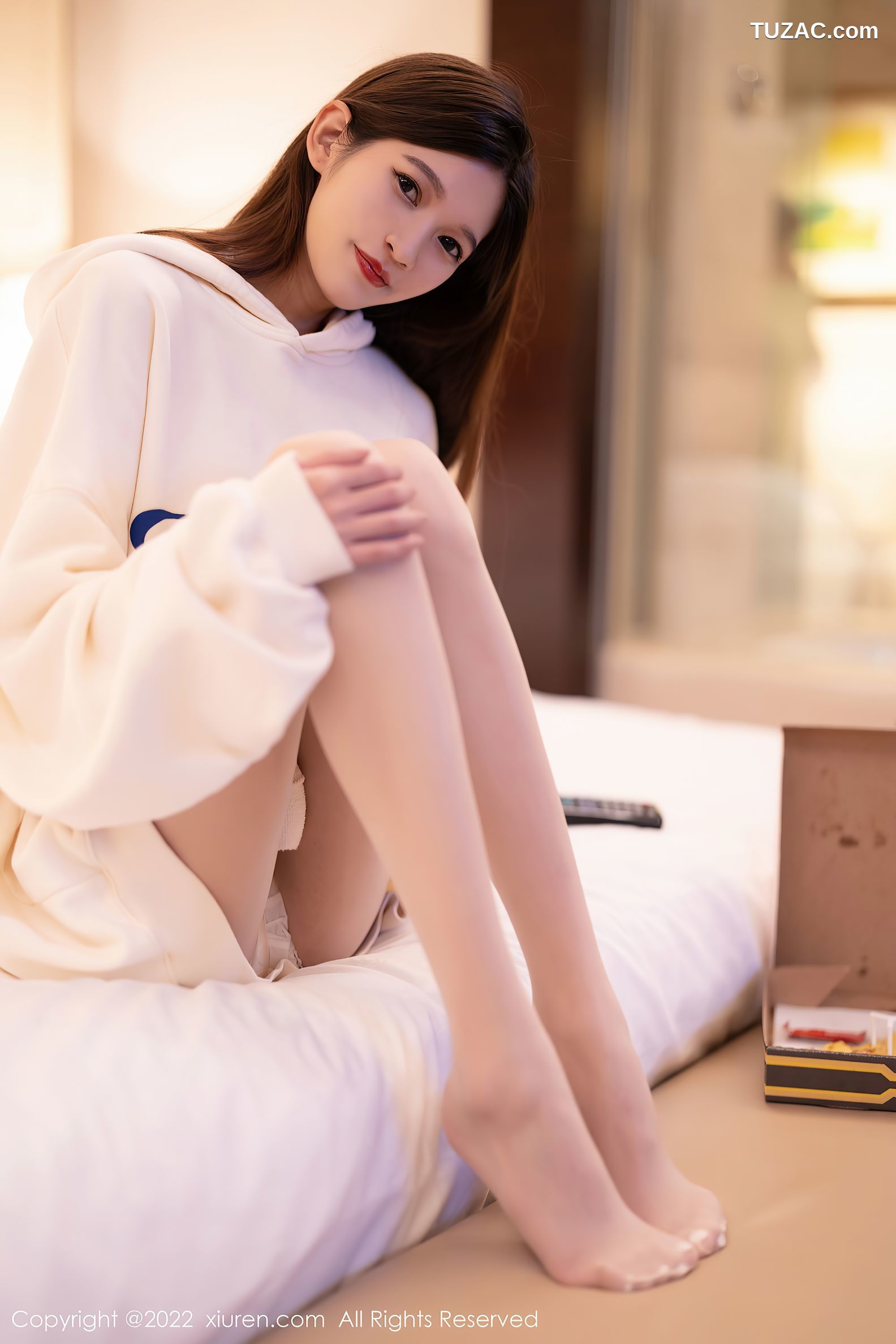 XiuRen秀人网-4451-程程程-白色蕾丝情趣连体衣-2022.01.12